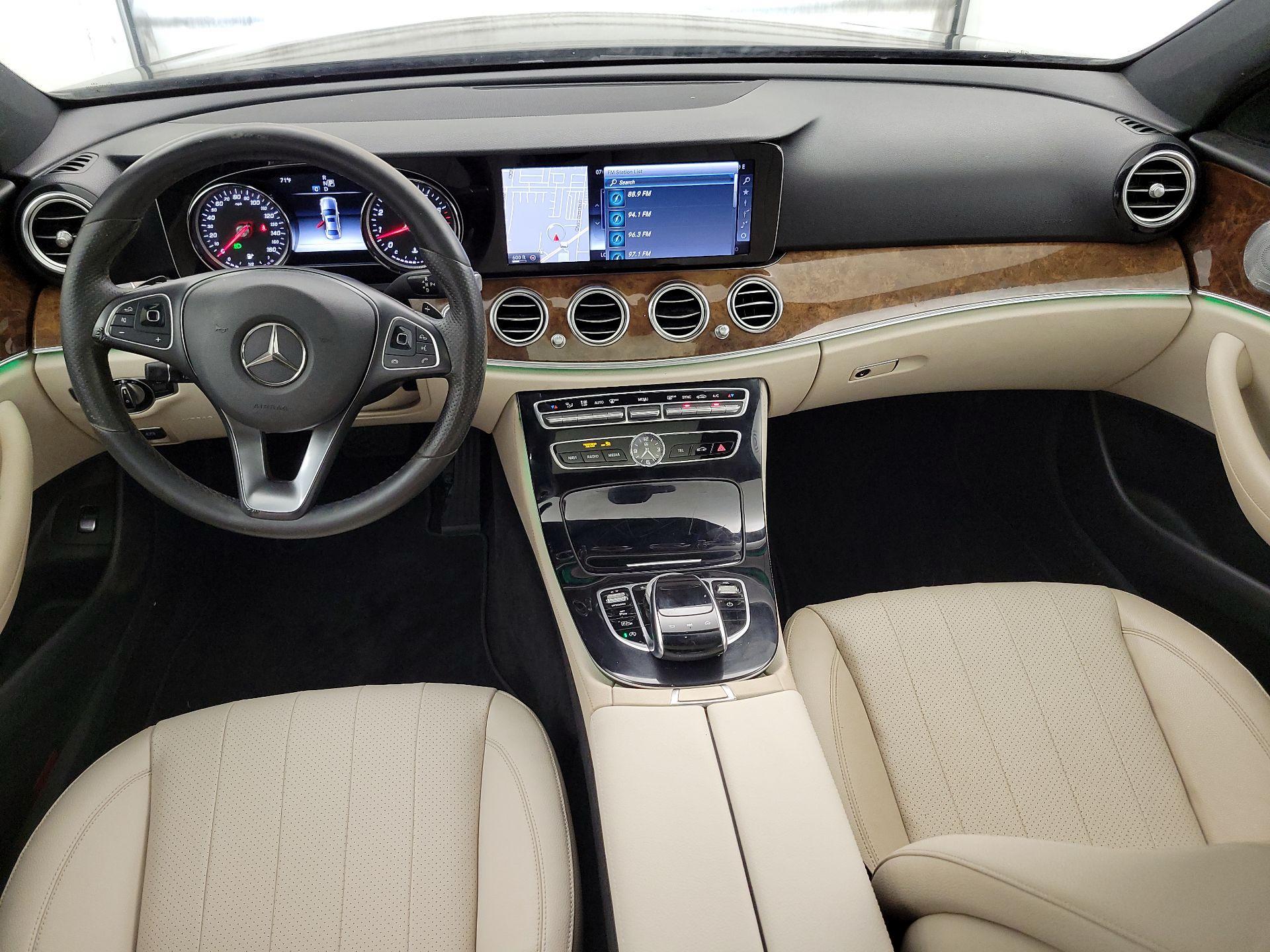 Thumbnail: 2017 Mercedes-Benz E-Class - 9