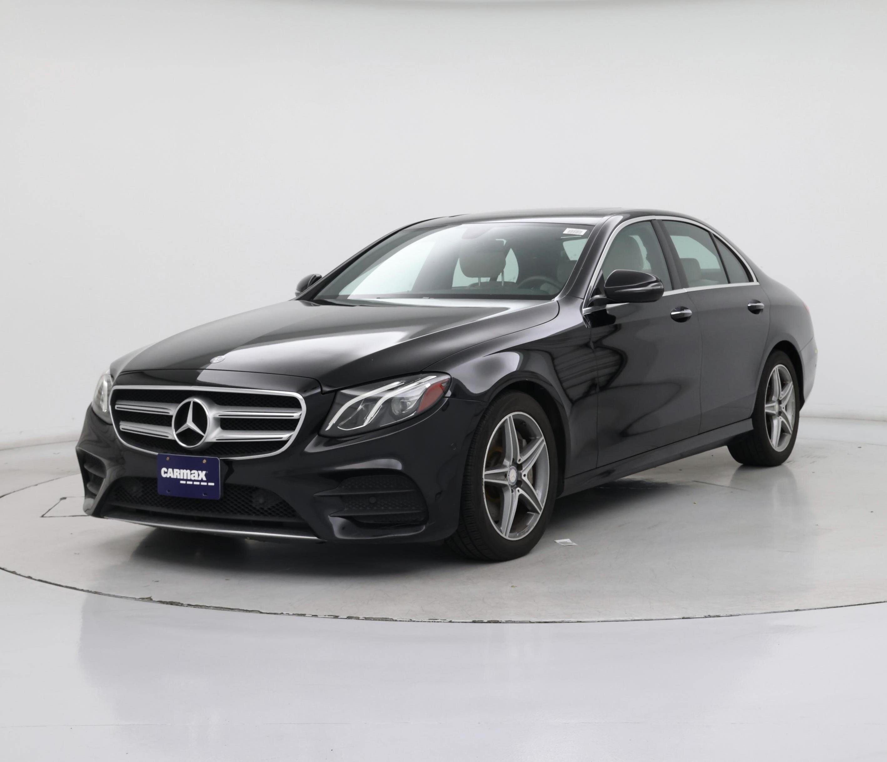 Thumbnail: 2017 Mercedes-Benz E-Class - 4