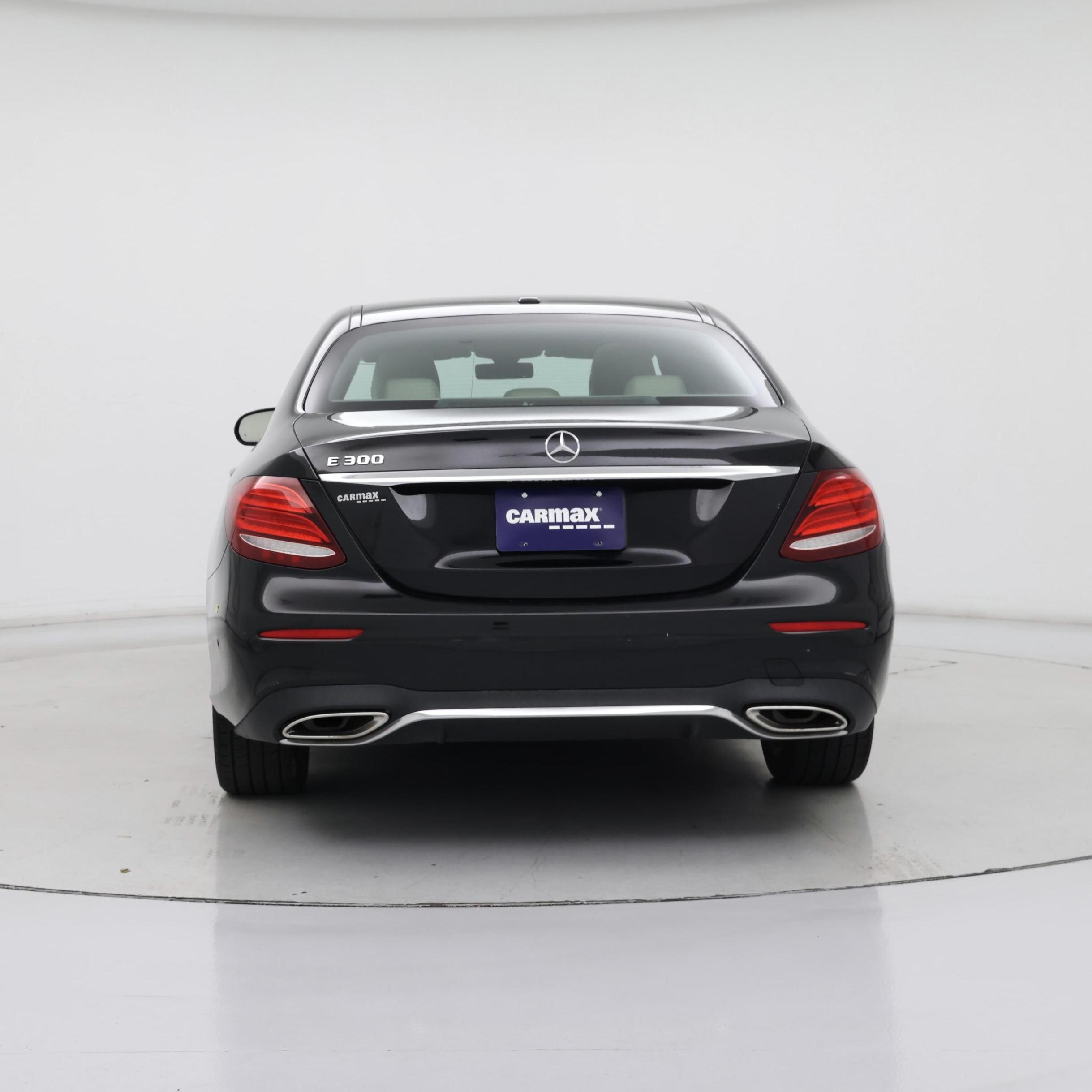 Thumbnail: 2017 Mercedes-Benz E-Class - 6