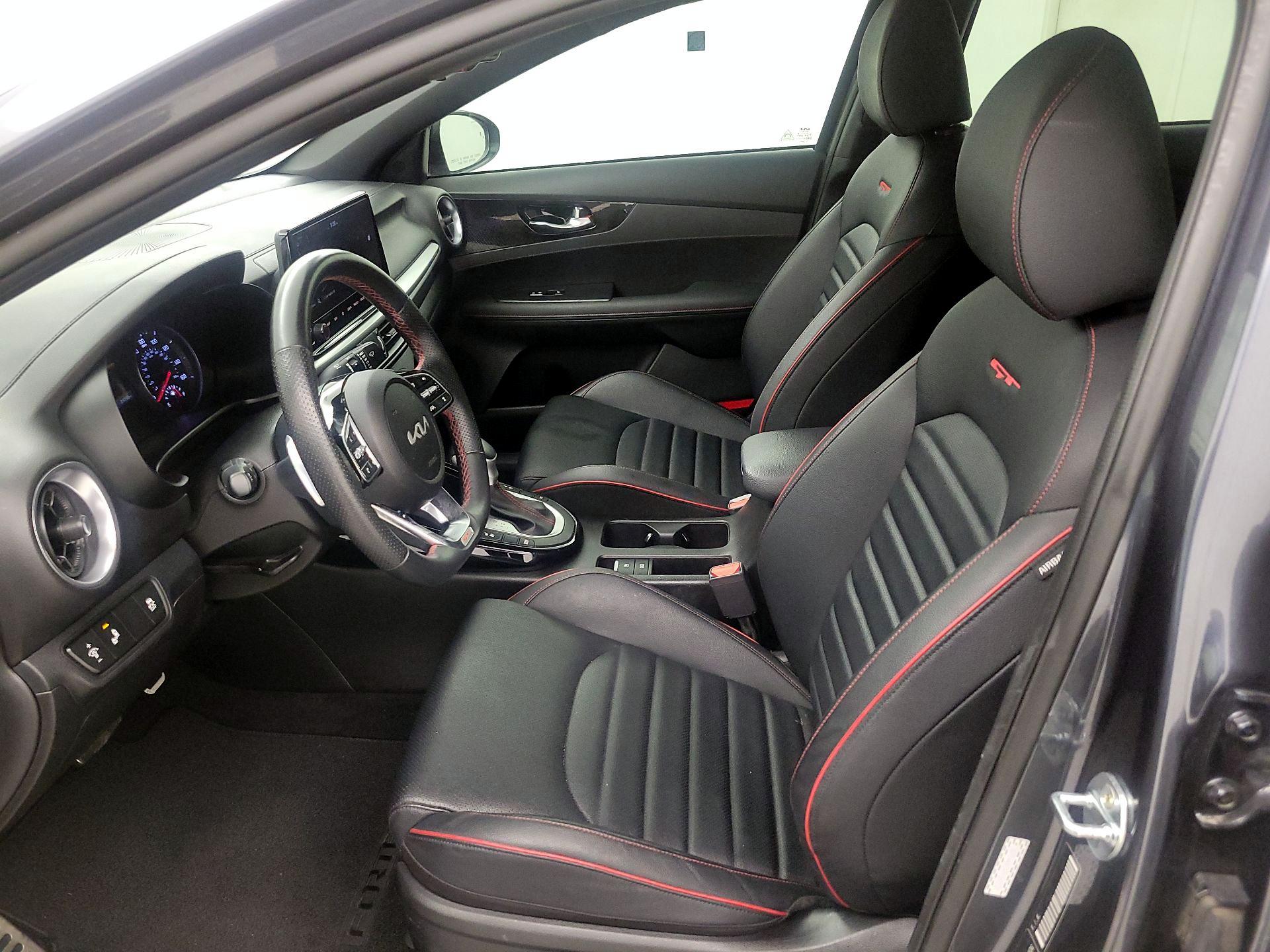 Thumbnail: 2023 Kia Forte - 11