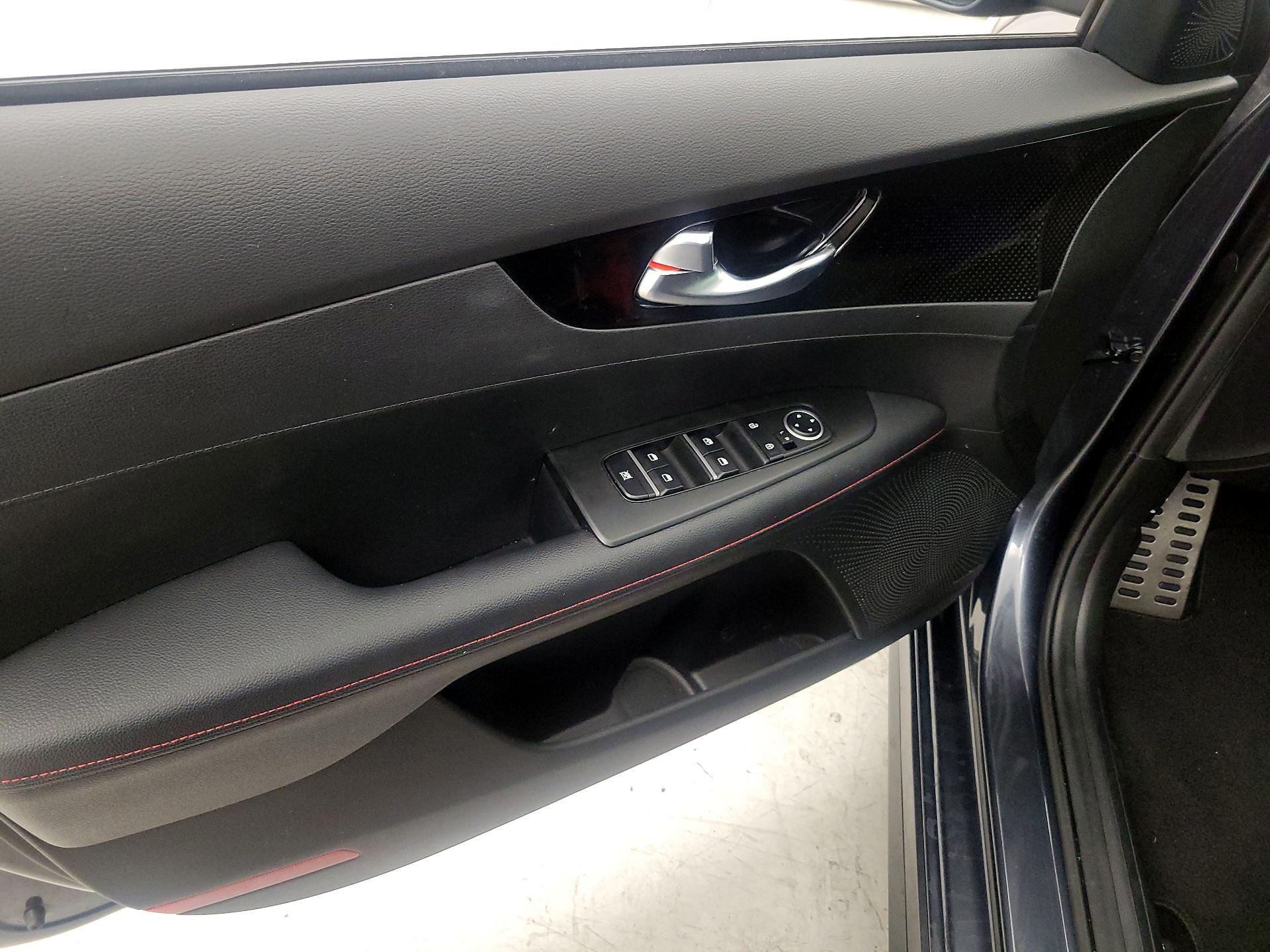 Thumbnail: 2023 Kia Forte - 12
