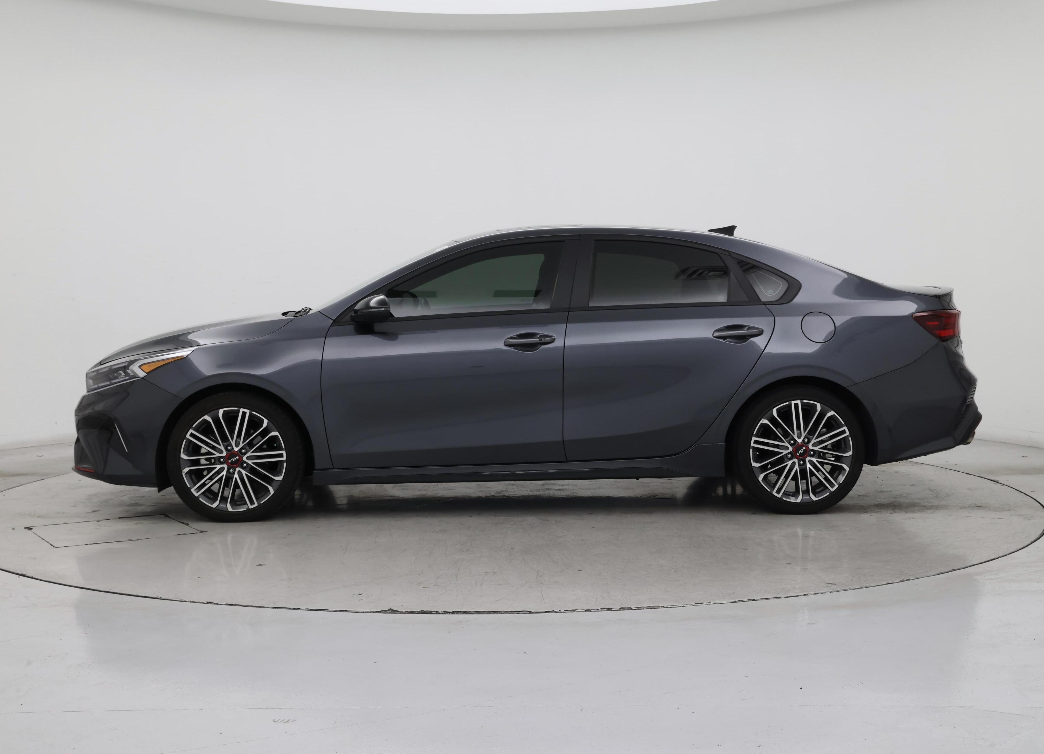 Thumbnail: 2023 Kia Forte - 3