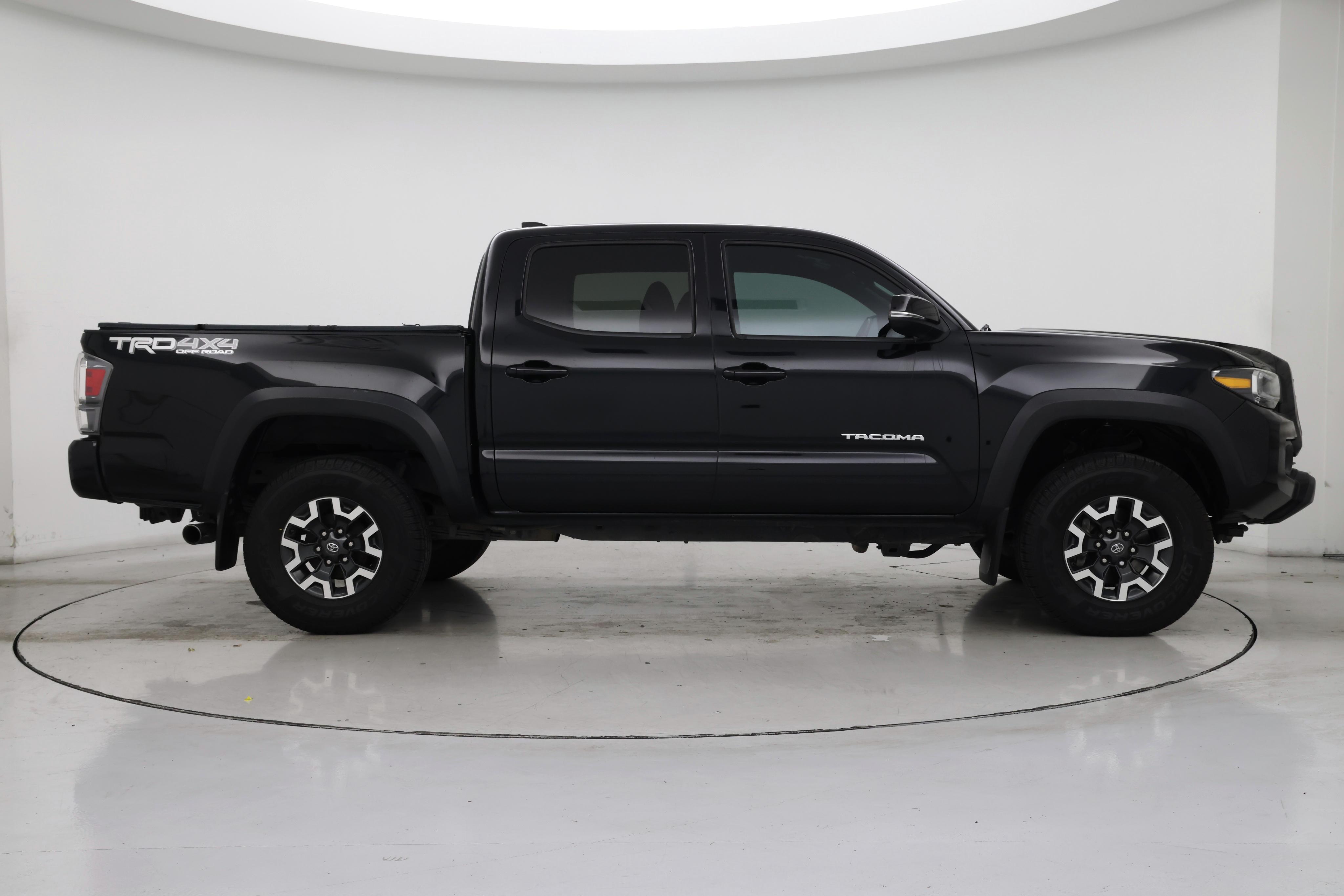 Thumbnail: 2020 Toyota Tacoma - 7