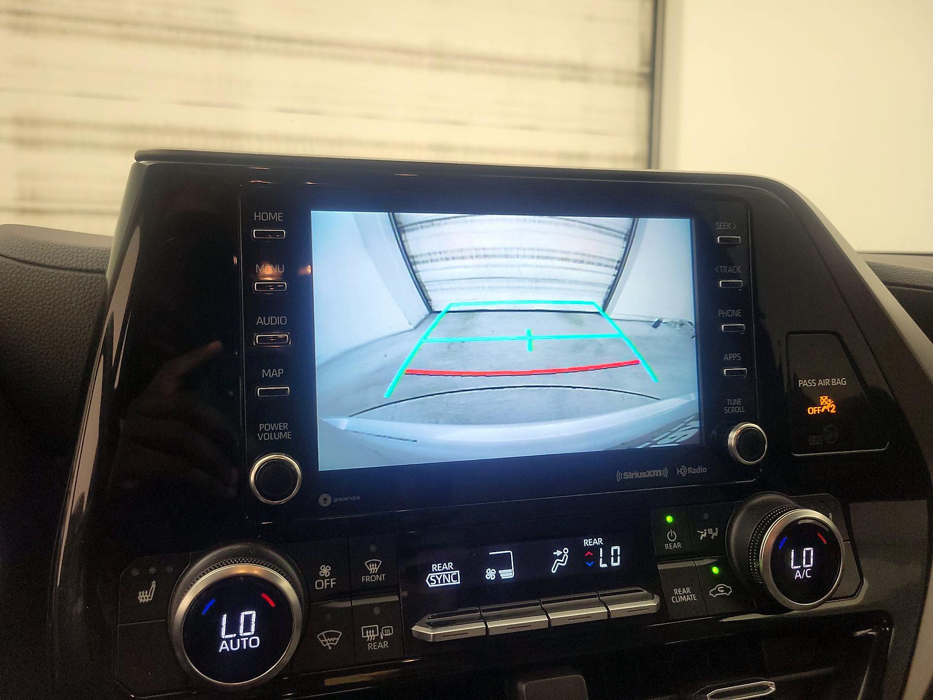 Thumbnail: 2022 Toyota Highlander - 14