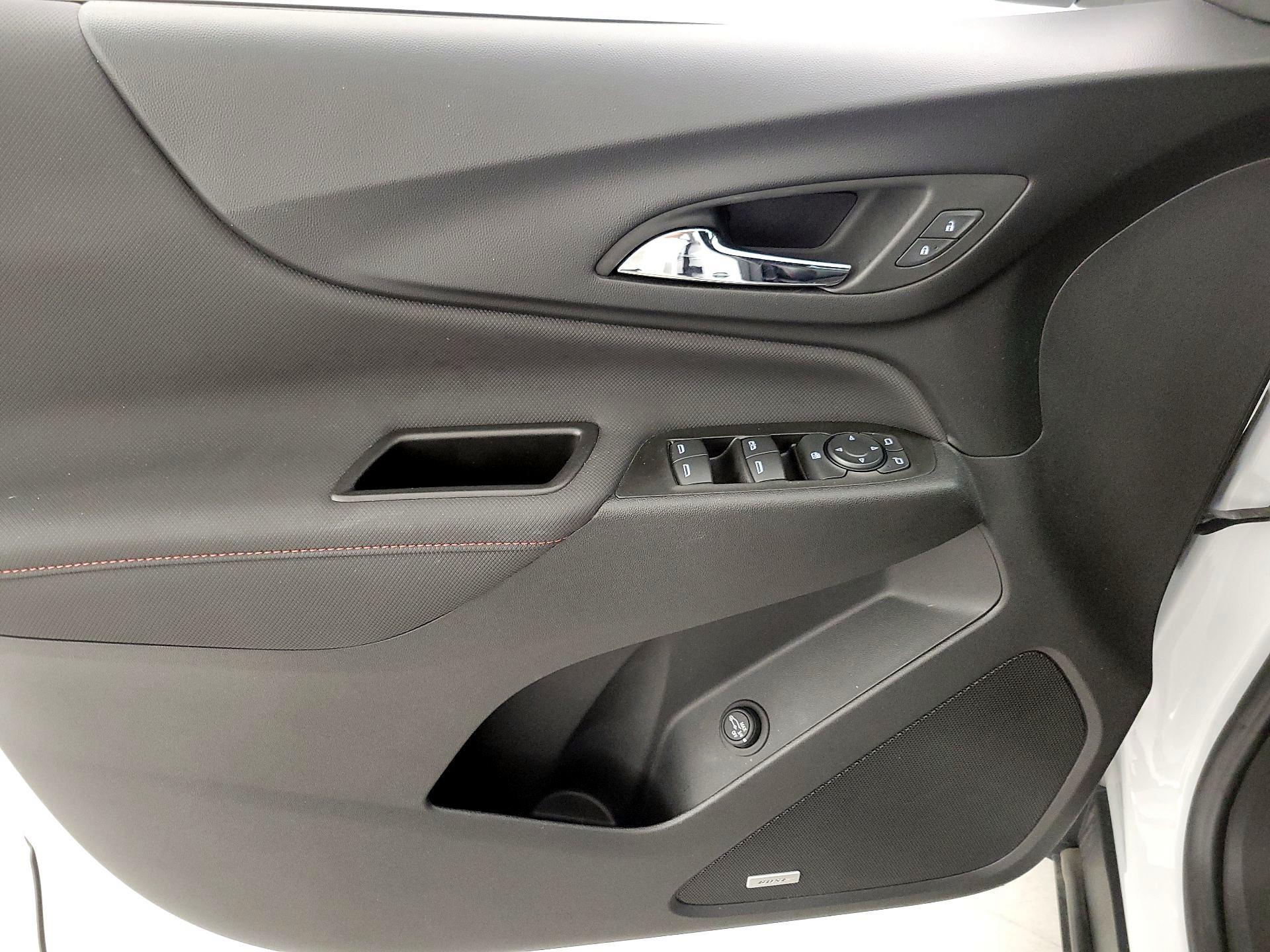 Thumbnail: 2022 Chevrolet Equinox - 12