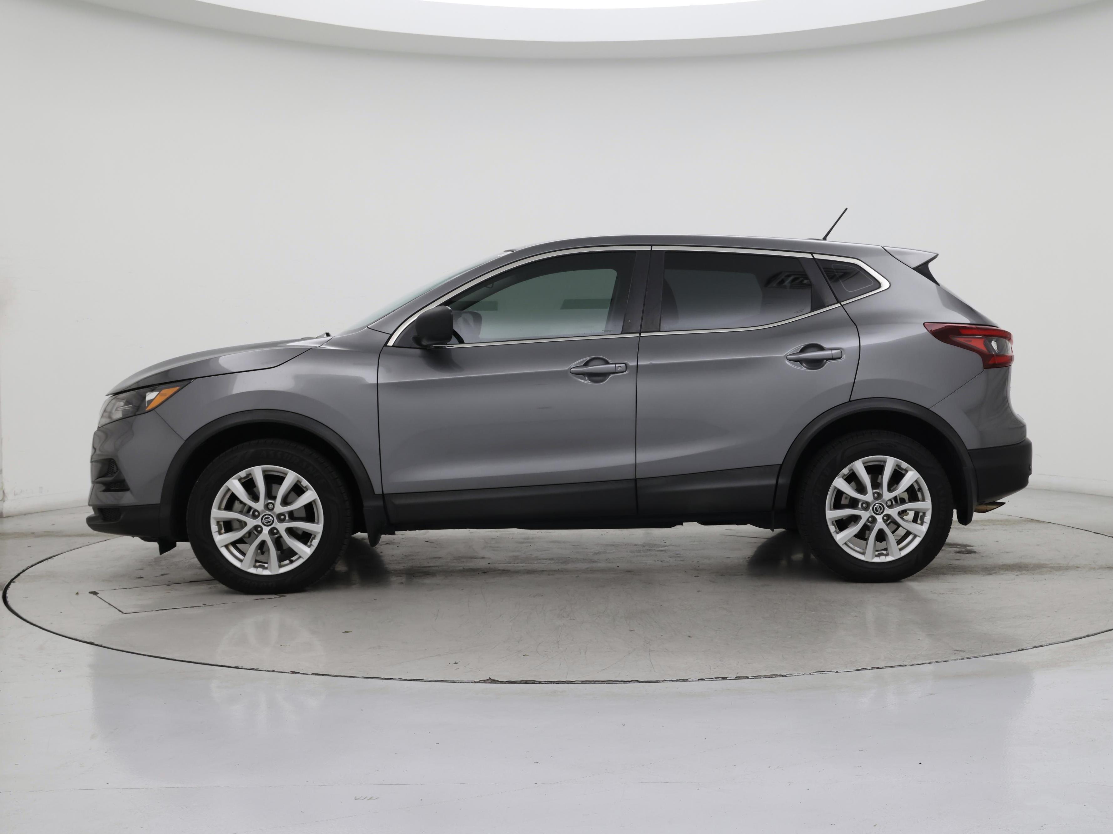 Thumbnail: 2020 Nissan Rogue Sport - 3