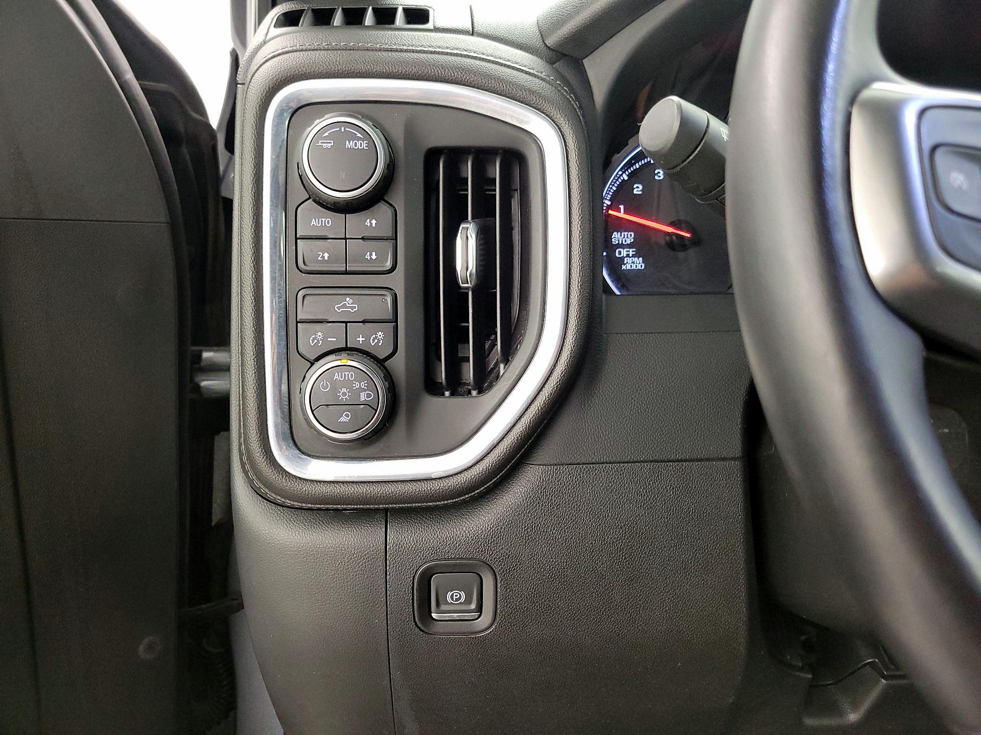Thumbnail: 2022 Chevrolet Silverado 1500 - 13