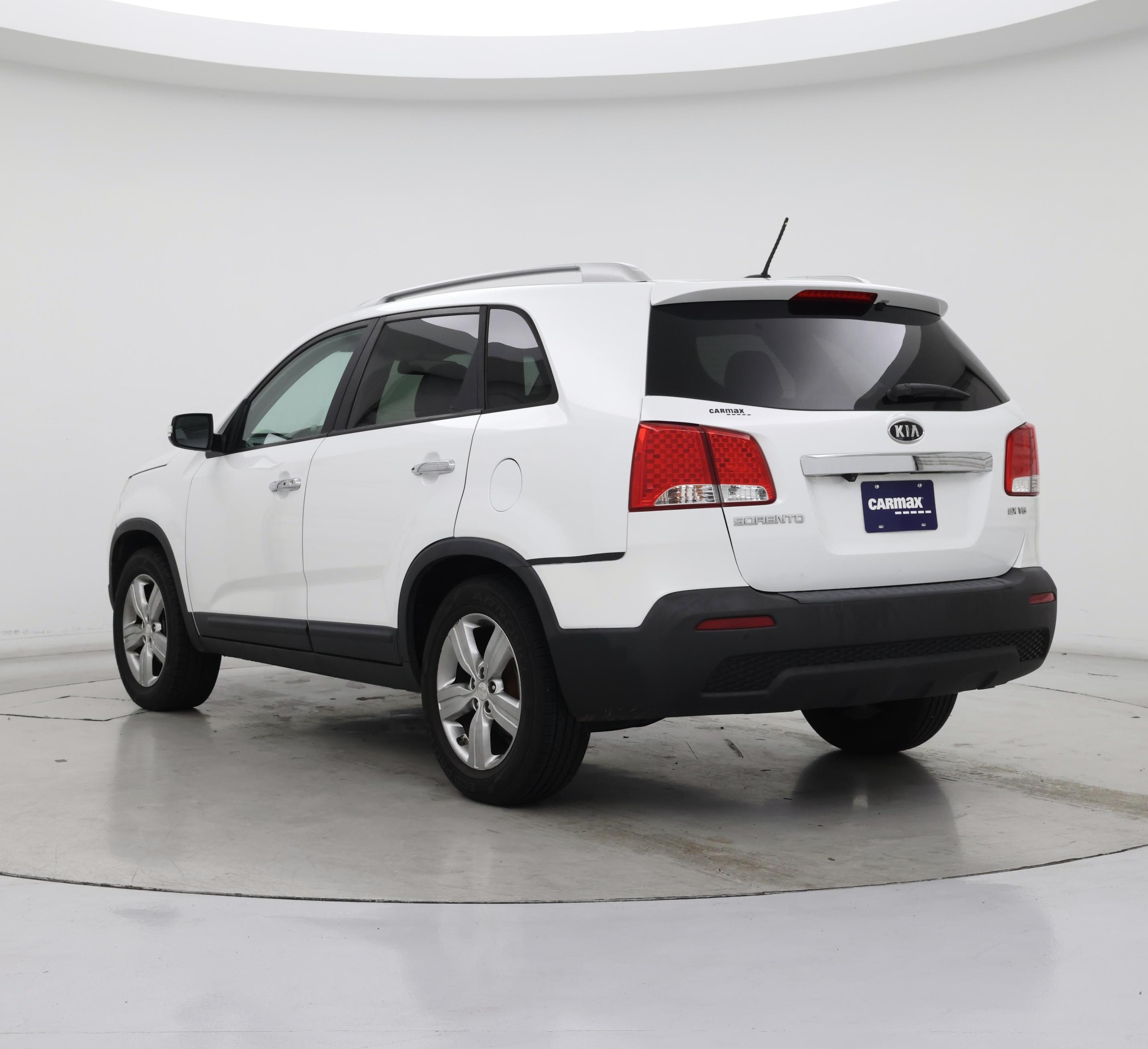 Thumbnail: 2013 Kia Sorento - 2