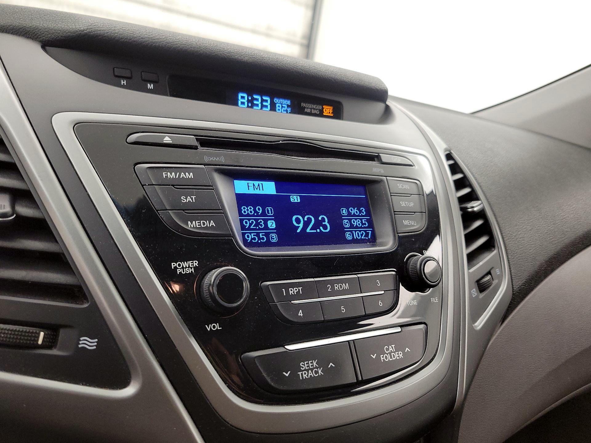 Thumbnail: 2016 Hyundai Elantra - 14