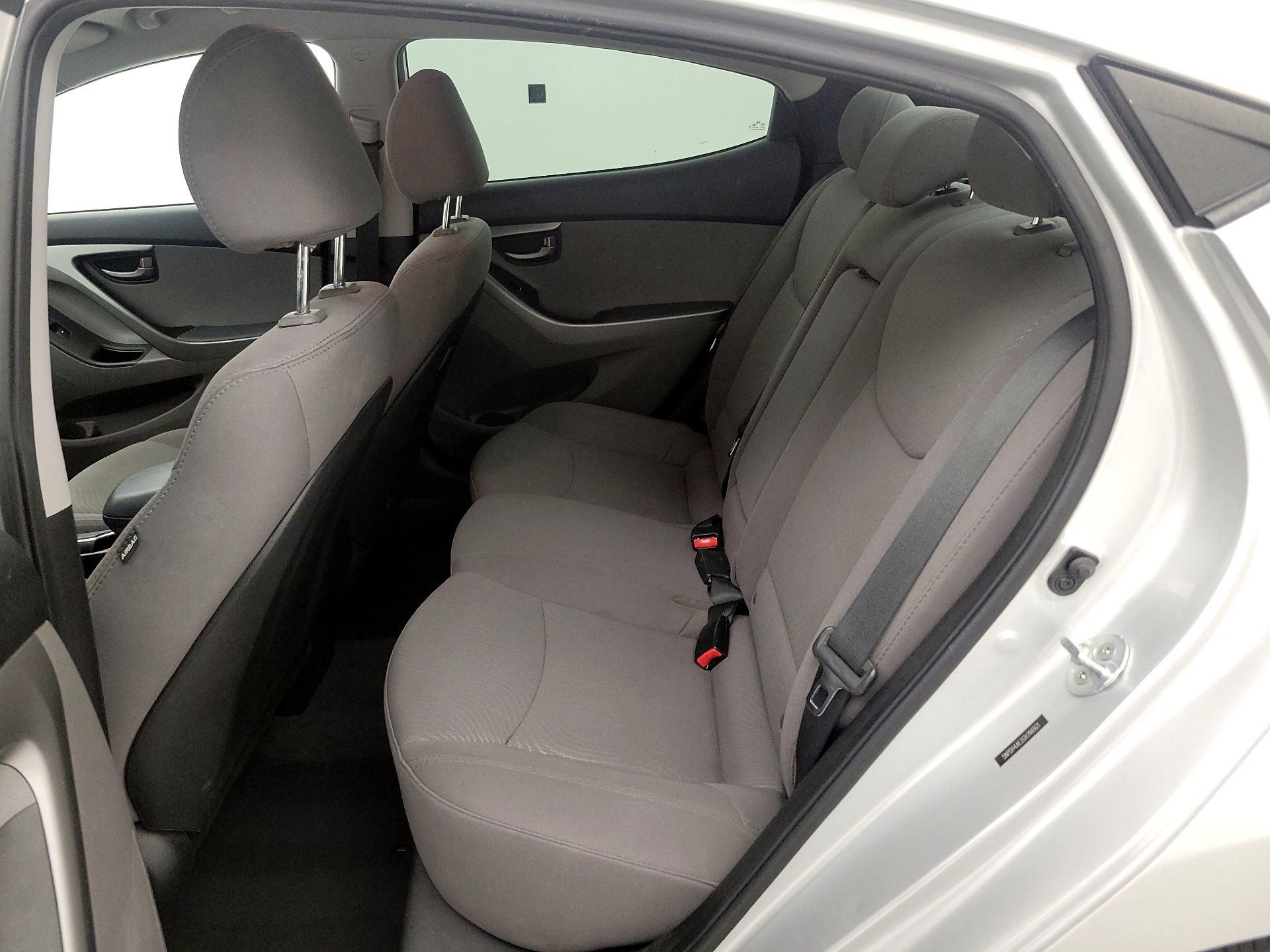 Thumbnail: 2016 Hyundai Elantra - 18
