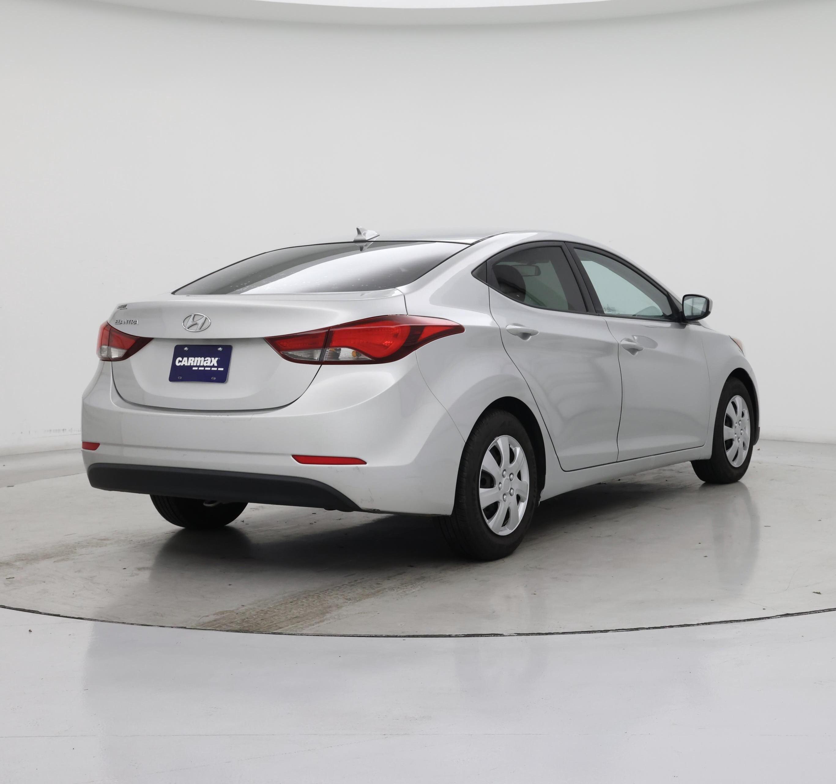 Thumbnail: 2016 Hyundai Elantra - 8