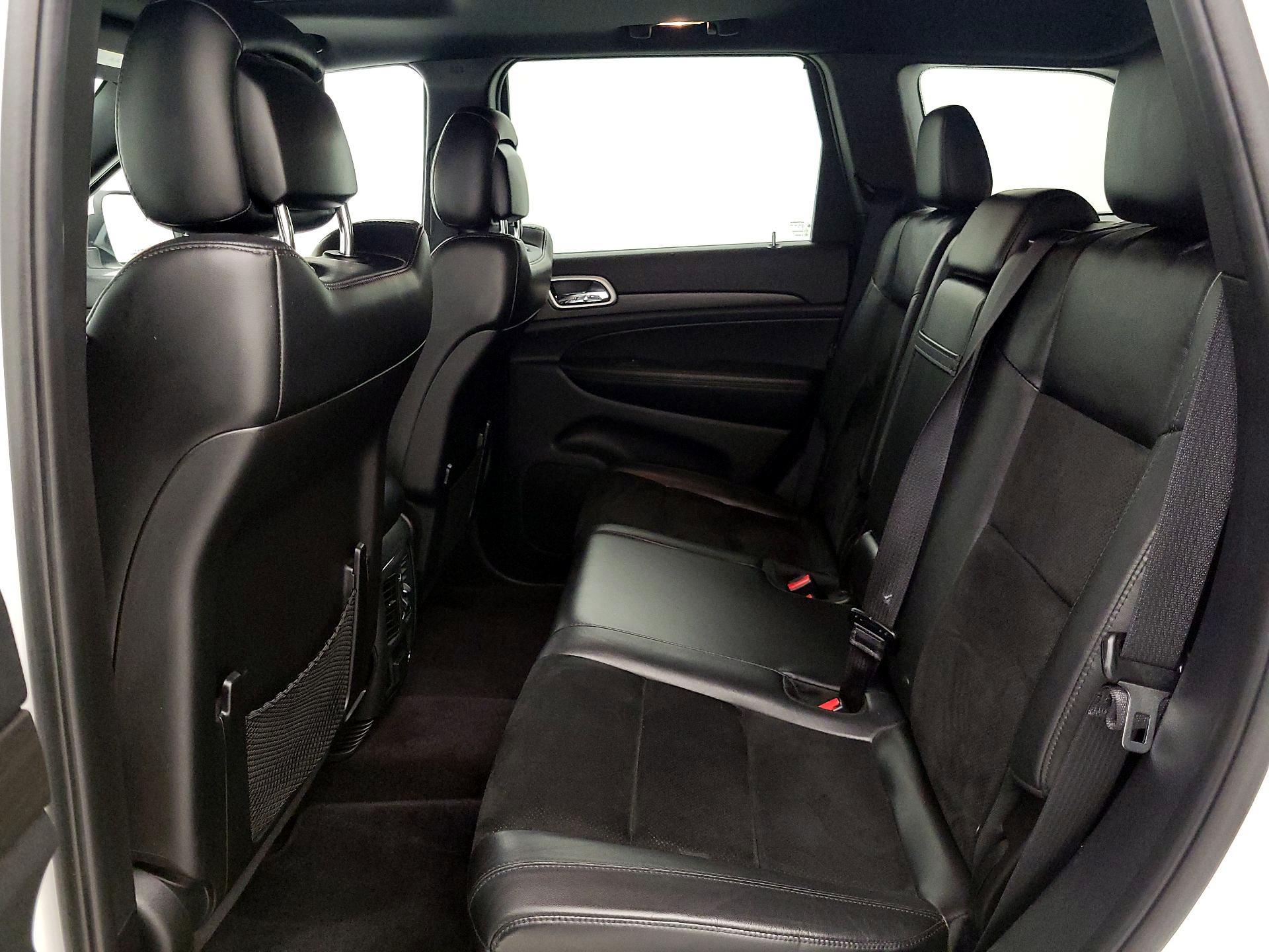 Thumbnail: 2015 Jeep Grand Cherokee - 19
