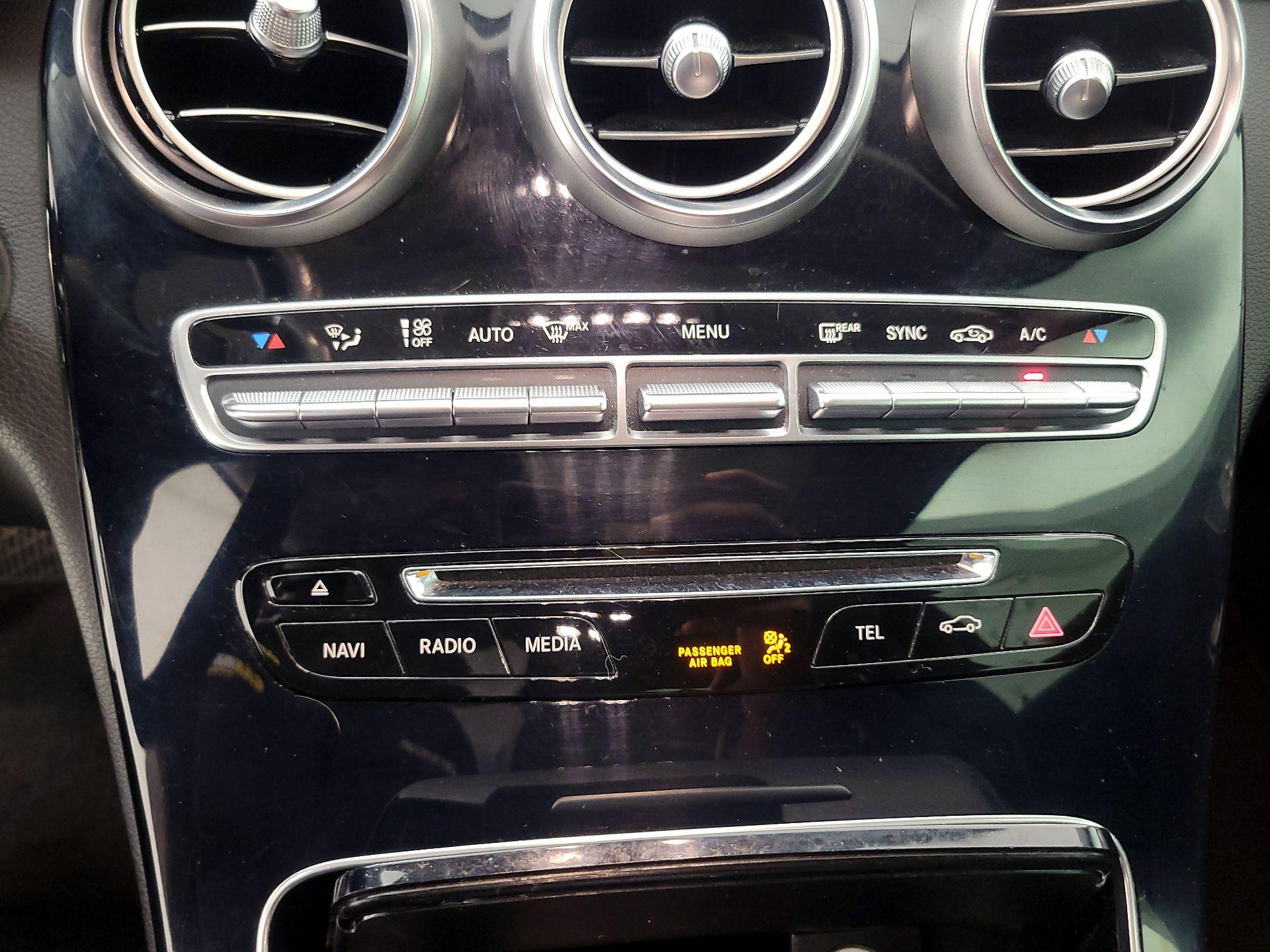 Thumbnail: 2017 Mercedes-Benz C-Class - 16