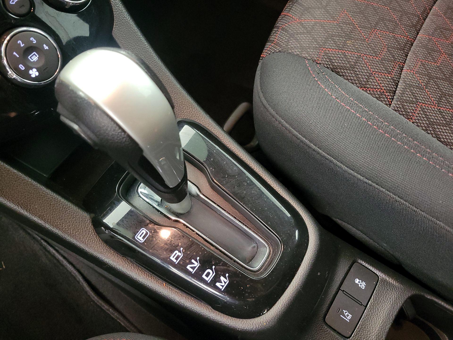 Thumbnail: 2018 Chevrolet Sonic - 17