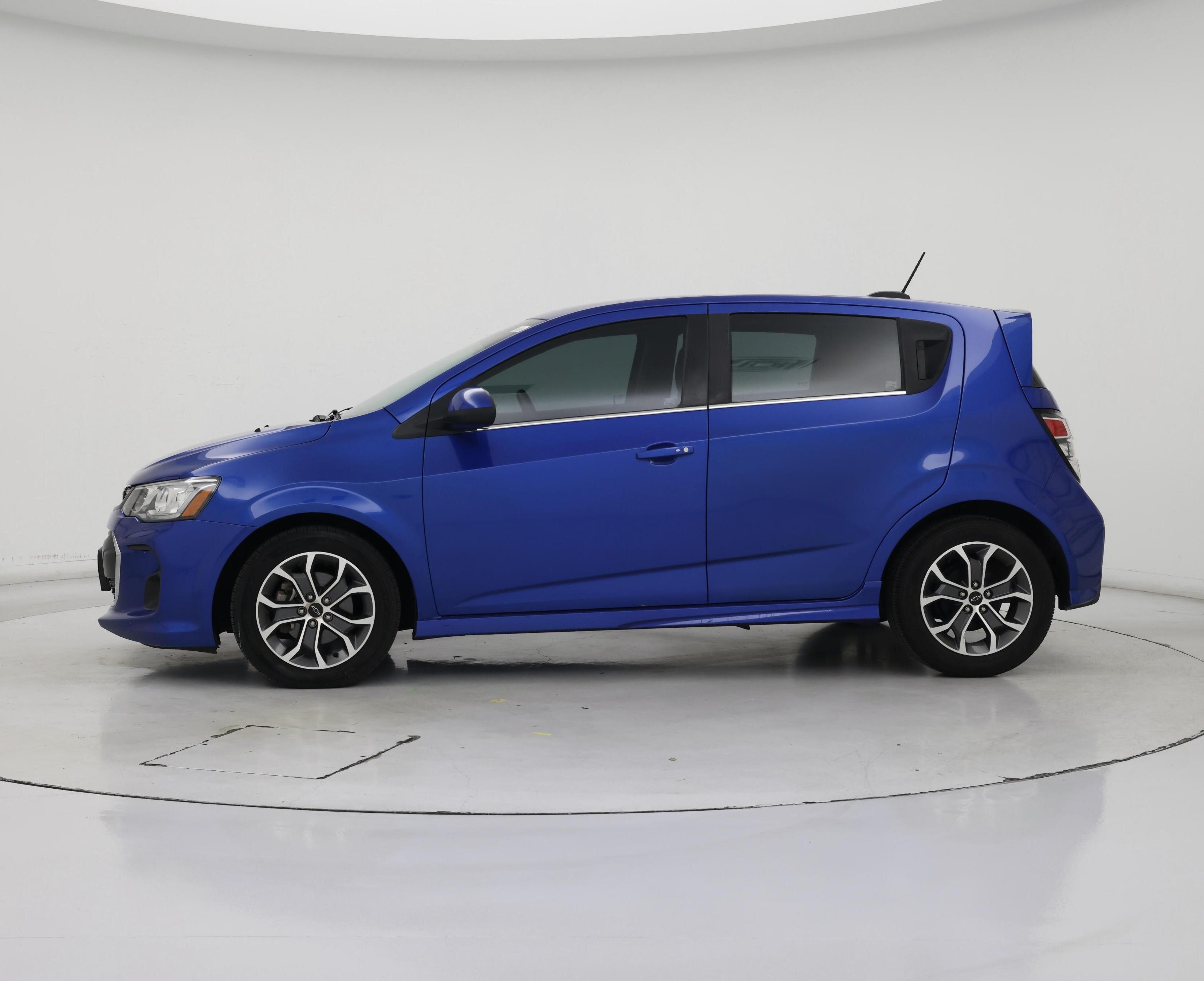 Thumbnail: 2018 Chevrolet Sonic - 3