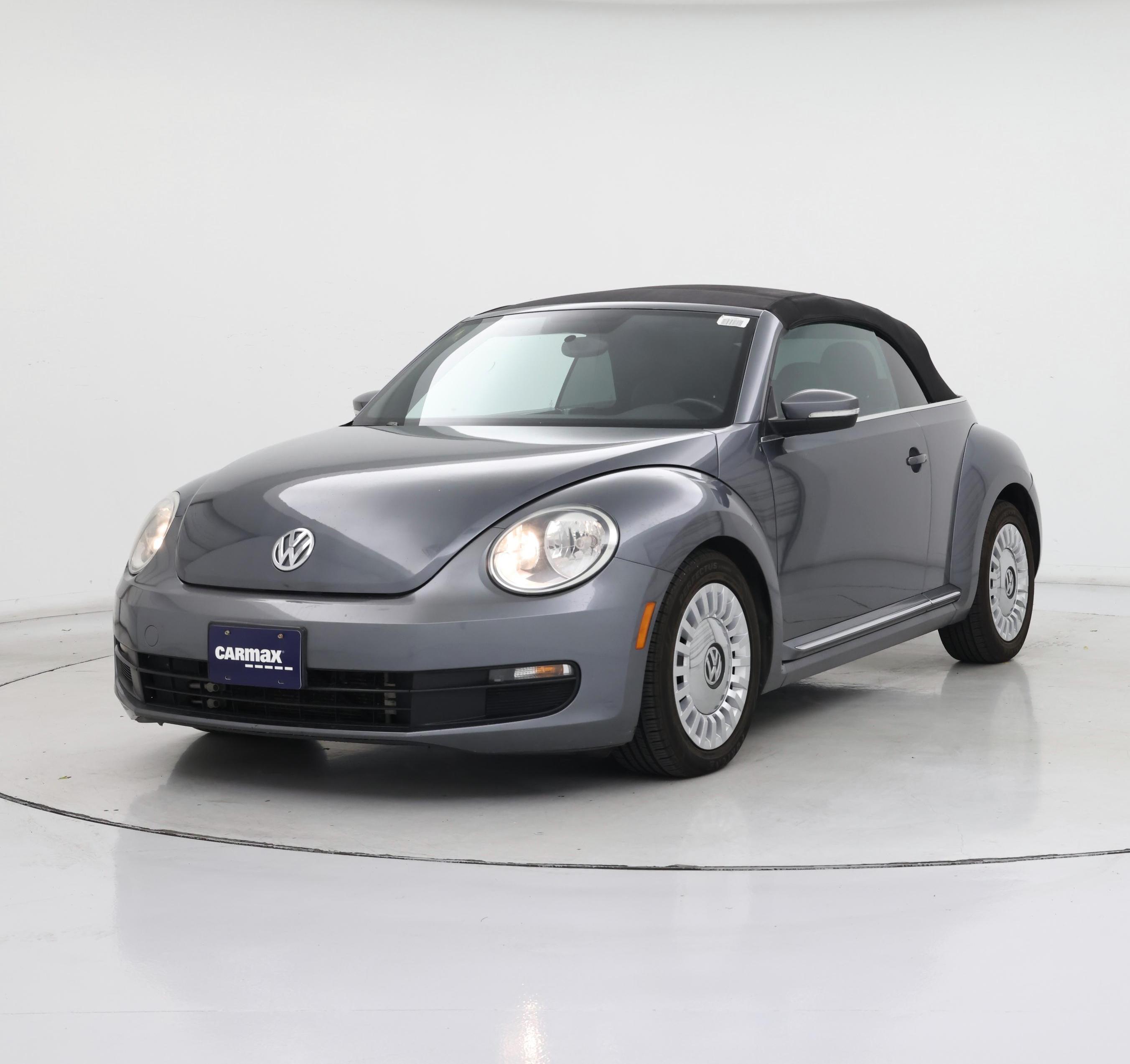 Thumbnail: 2015 Volkswagen Beetle - 4