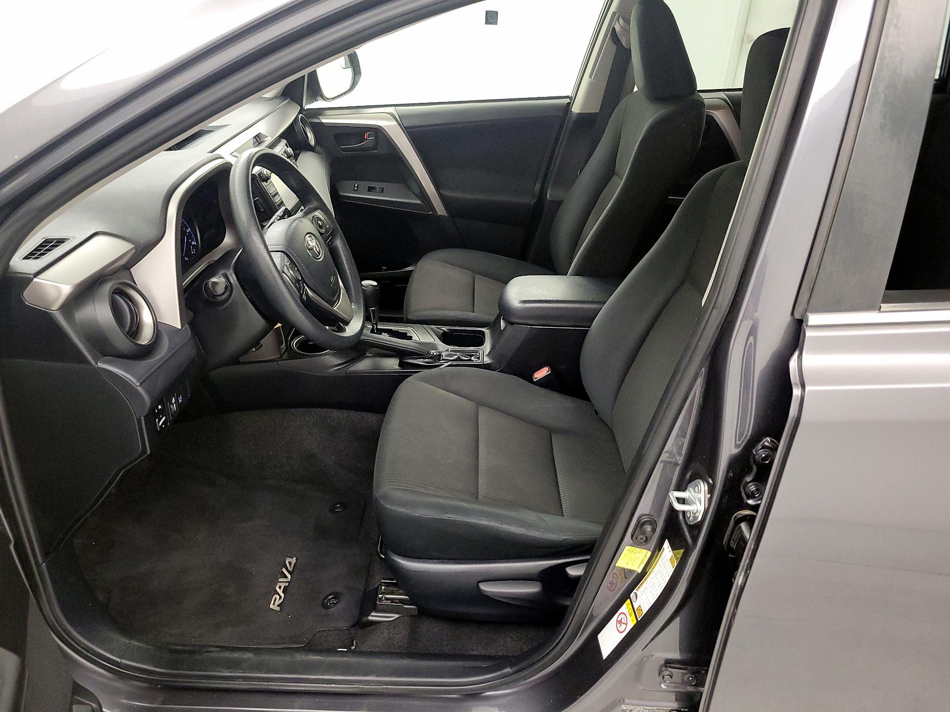 Thumbnail: 2018 Toyota RAV4 - 11