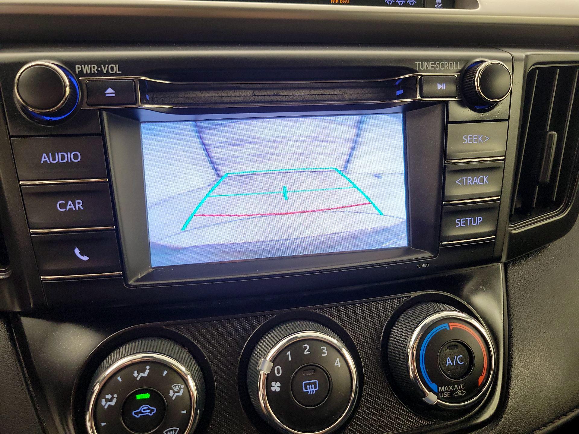 Thumbnail: 2018 Toyota RAV4 - 14