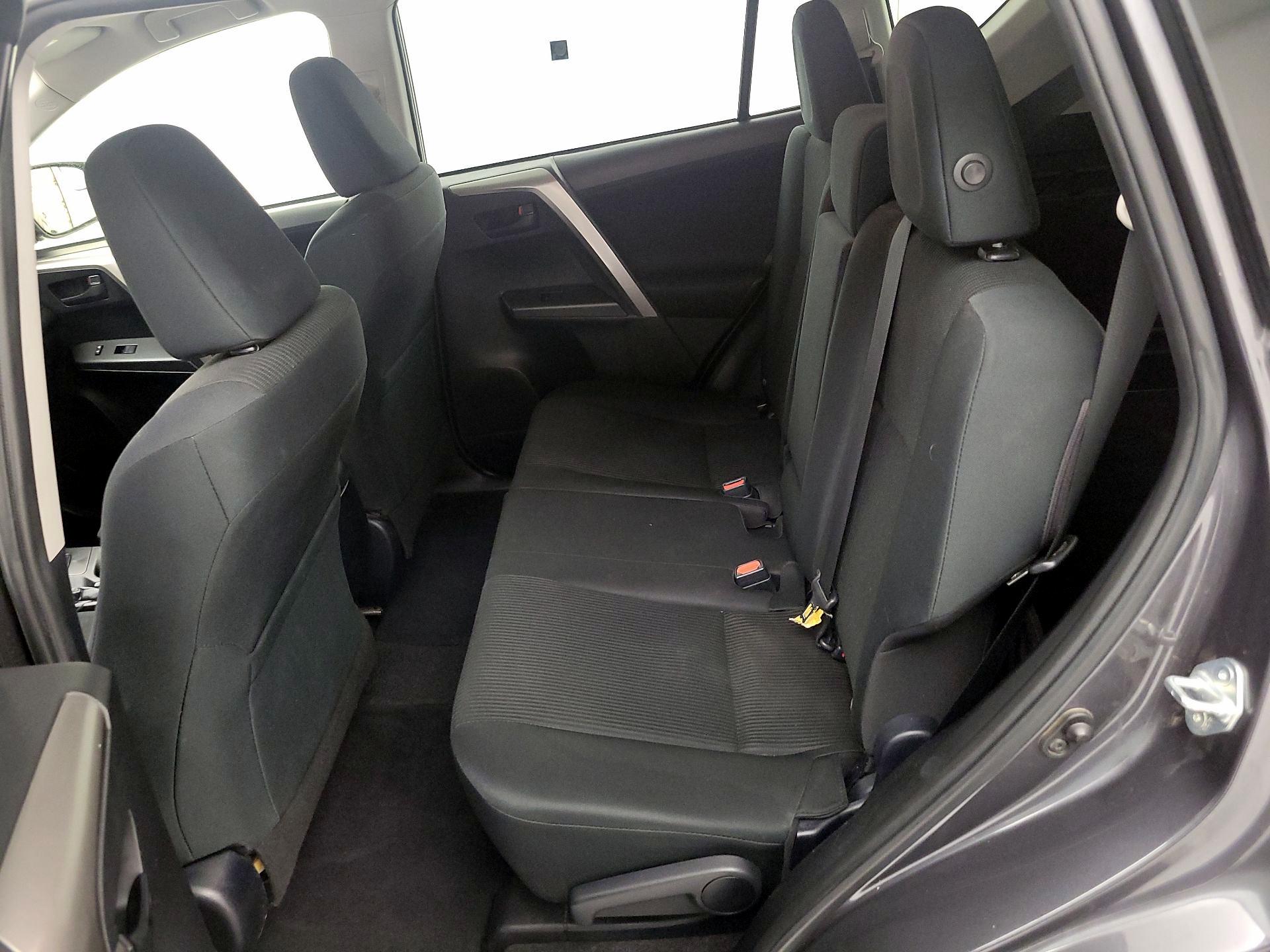 Thumbnail: 2018 Toyota RAV4 - 19