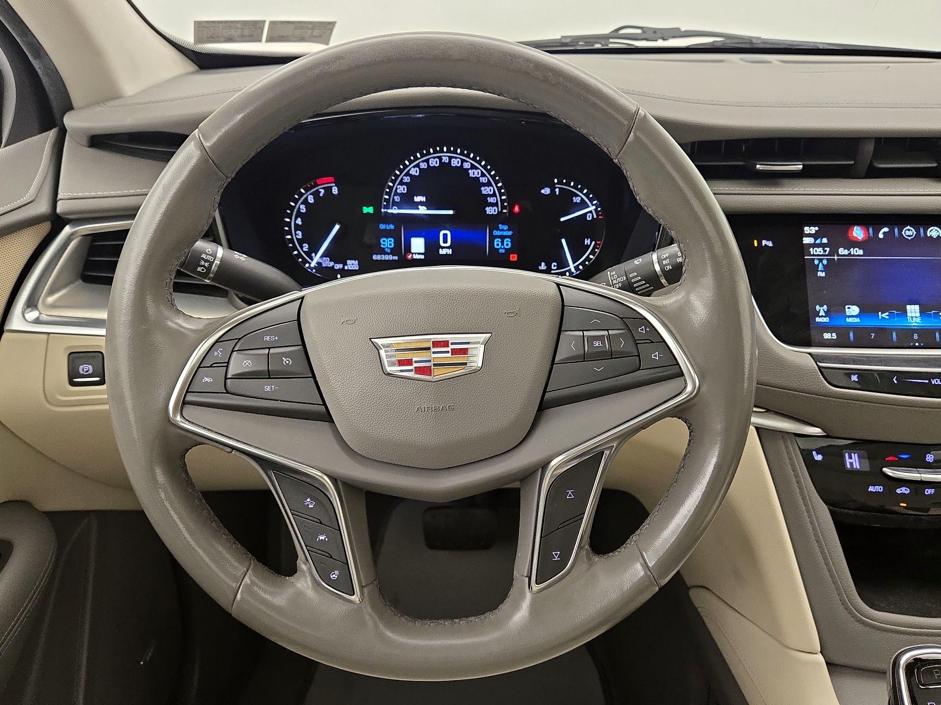 Thumbnail: 2019 Cadillac XT5 - 10