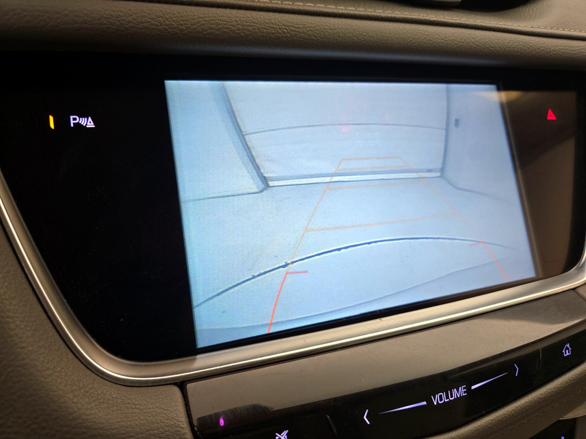 Thumbnail: 2019 Cadillac XT5 - 14