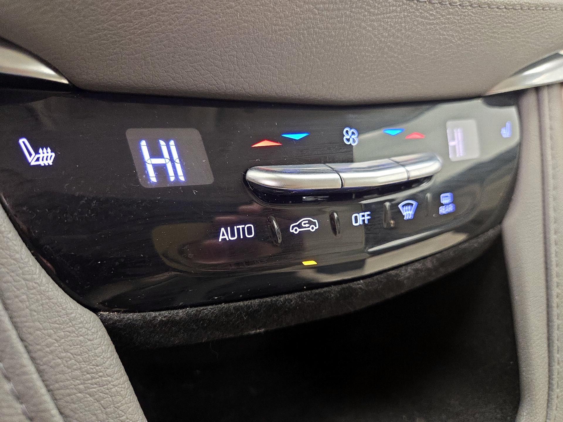 Thumbnail: 2019 Cadillac XT5 - 16