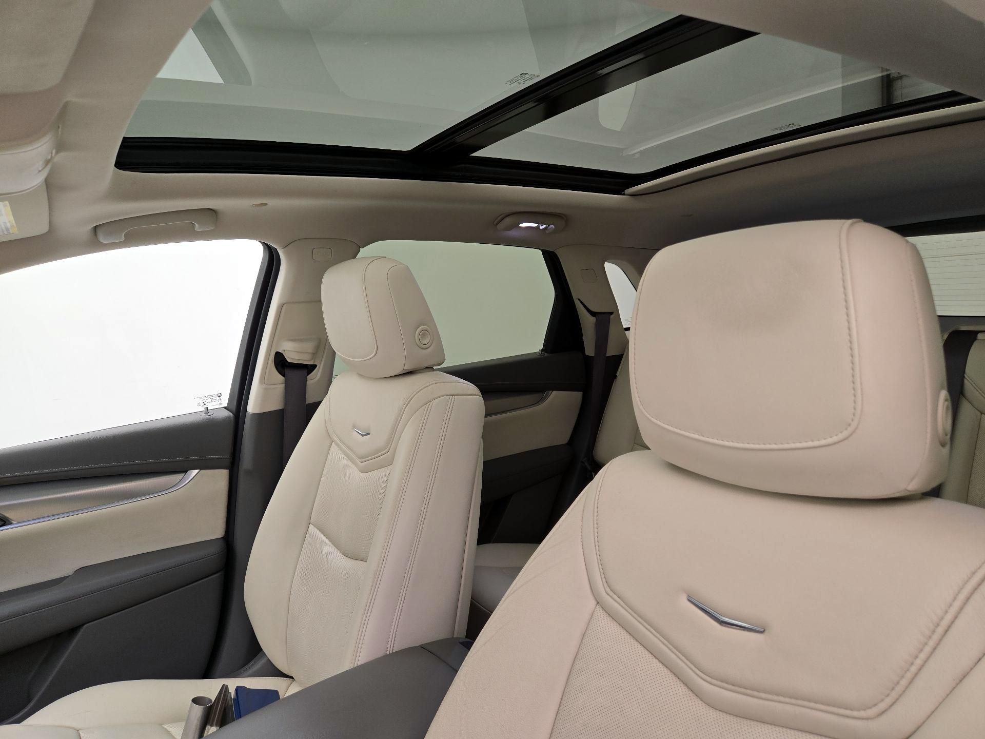 Thumbnail: 2019 Cadillac XT5 - 18