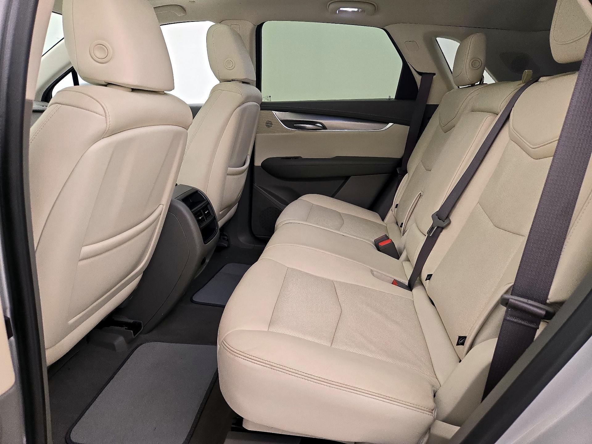 Thumbnail: 2019 Cadillac XT5 - 19