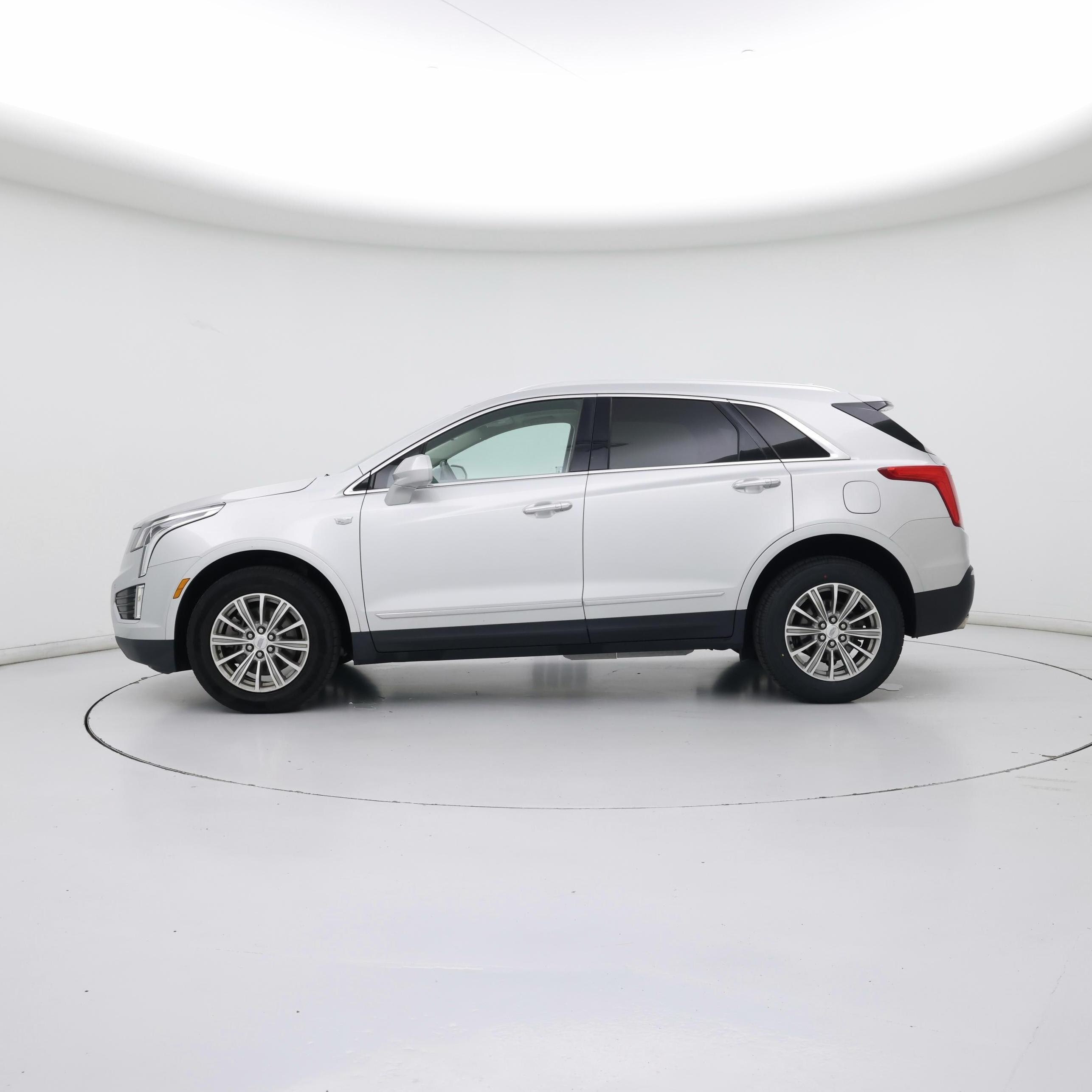 Thumbnail: 2019 Cadillac XT5 - 3