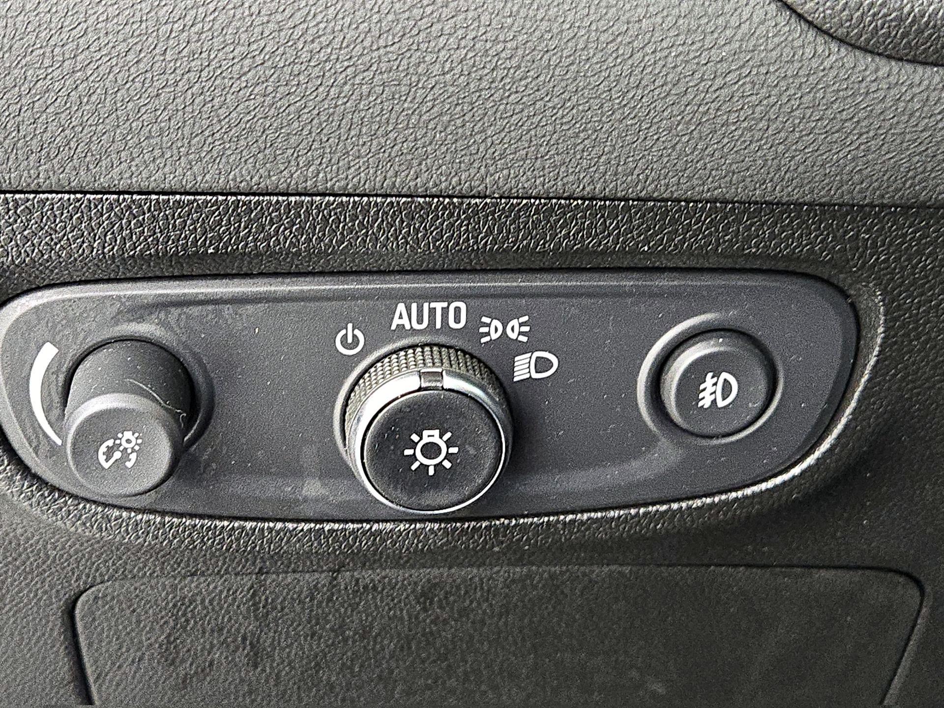 Thumbnail: 2022 Buick Encore GX - 13