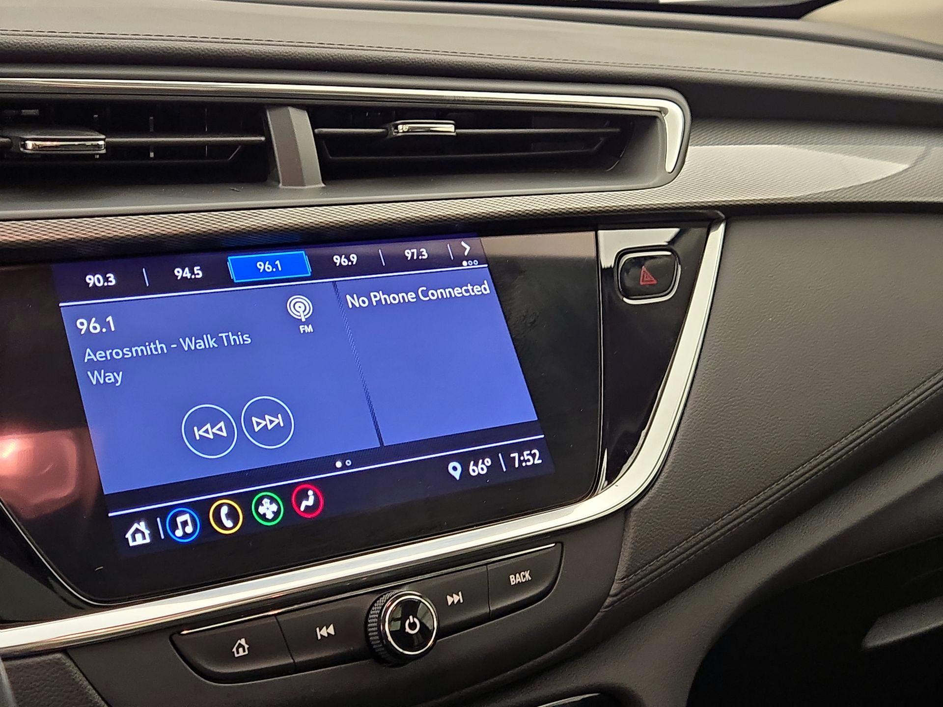 Thumbnail: 2022 Buick Encore GX - 15