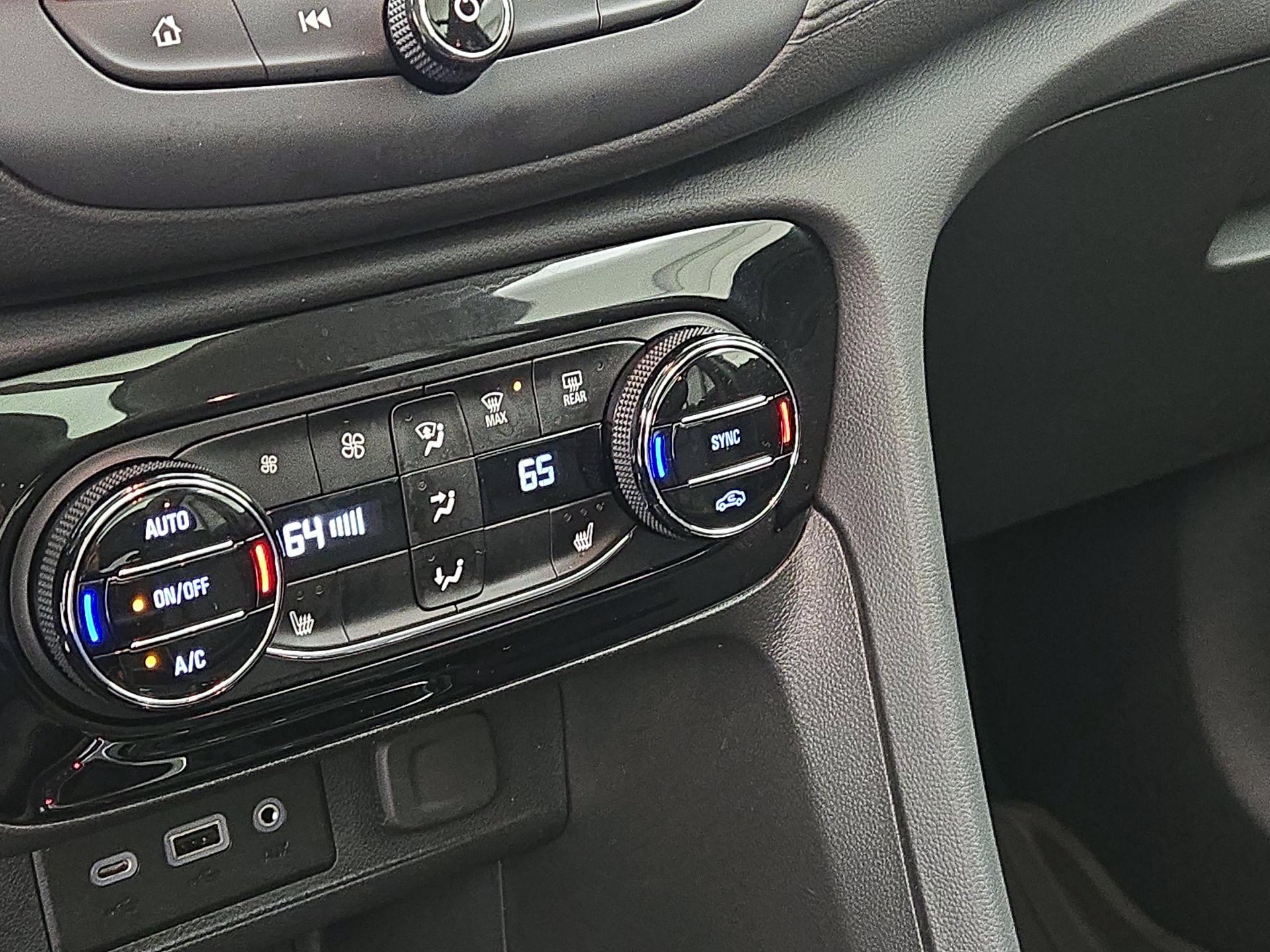 Thumbnail: 2022 Buick Encore GX - 16