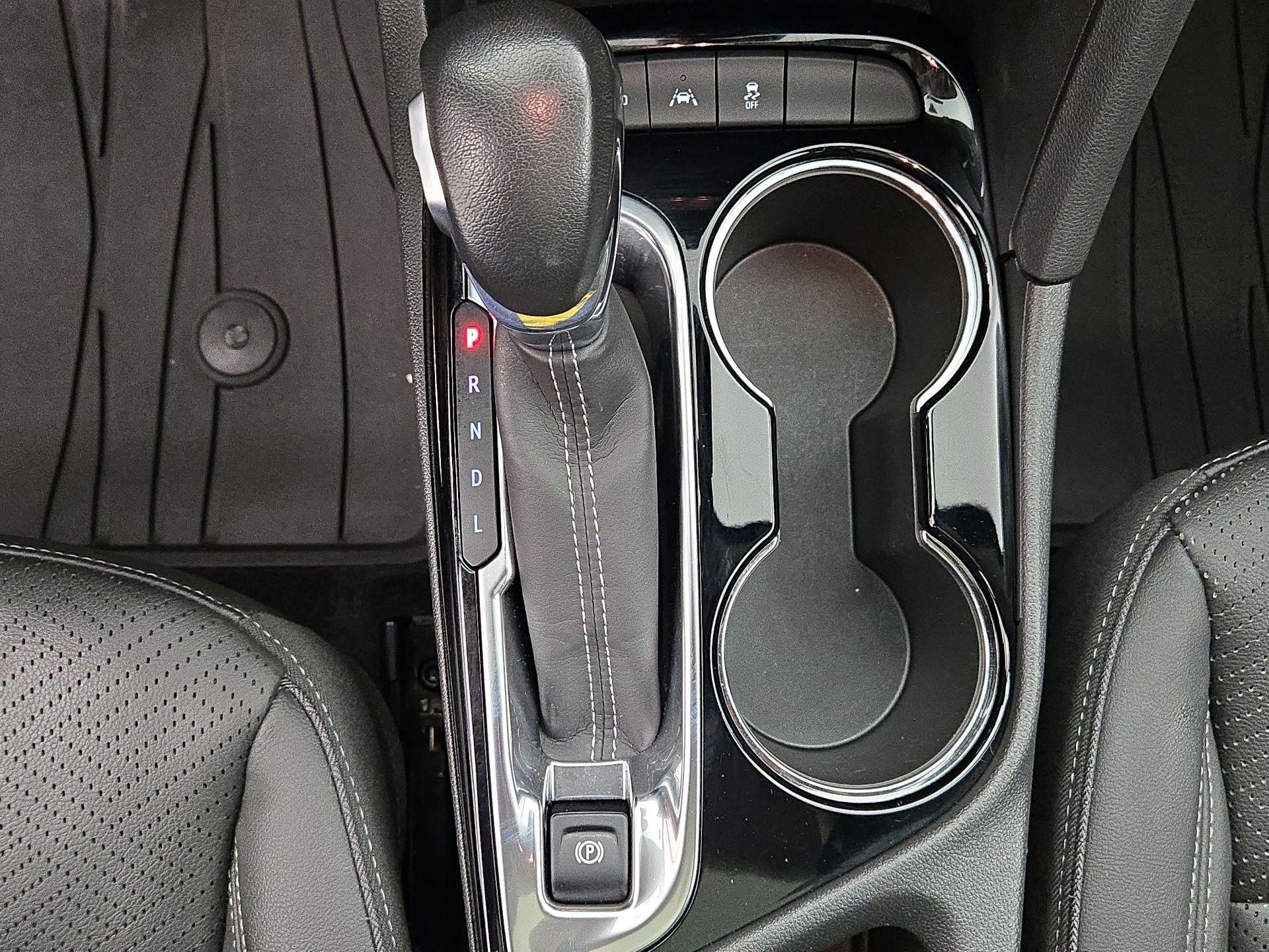 Thumbnail: 2022 Buick Encore GX - 17