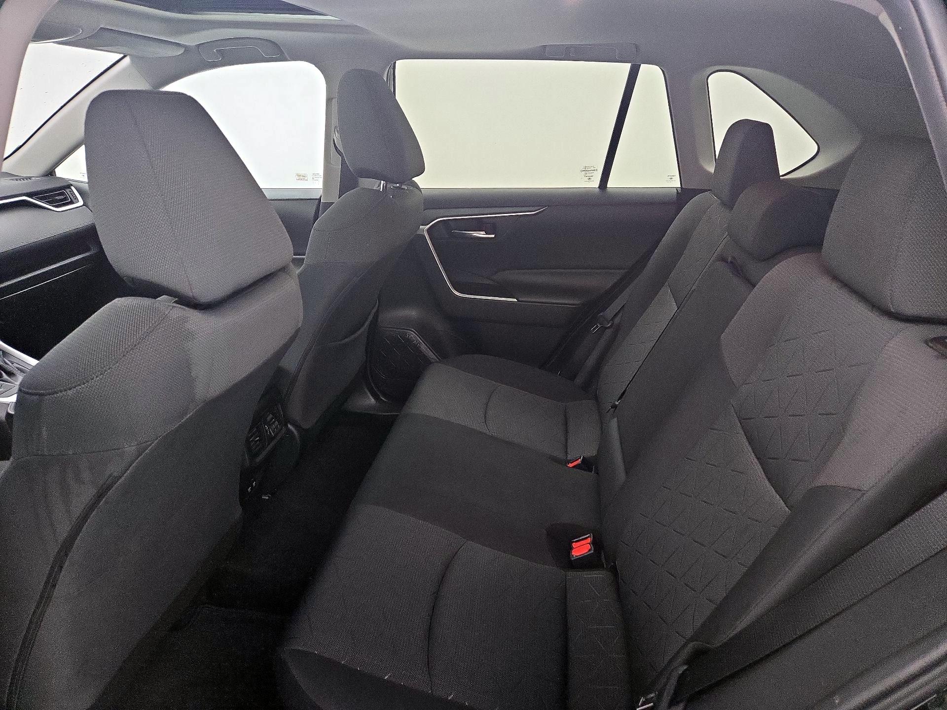 Thumbnail: 2020 Toyota RAV4 - 20