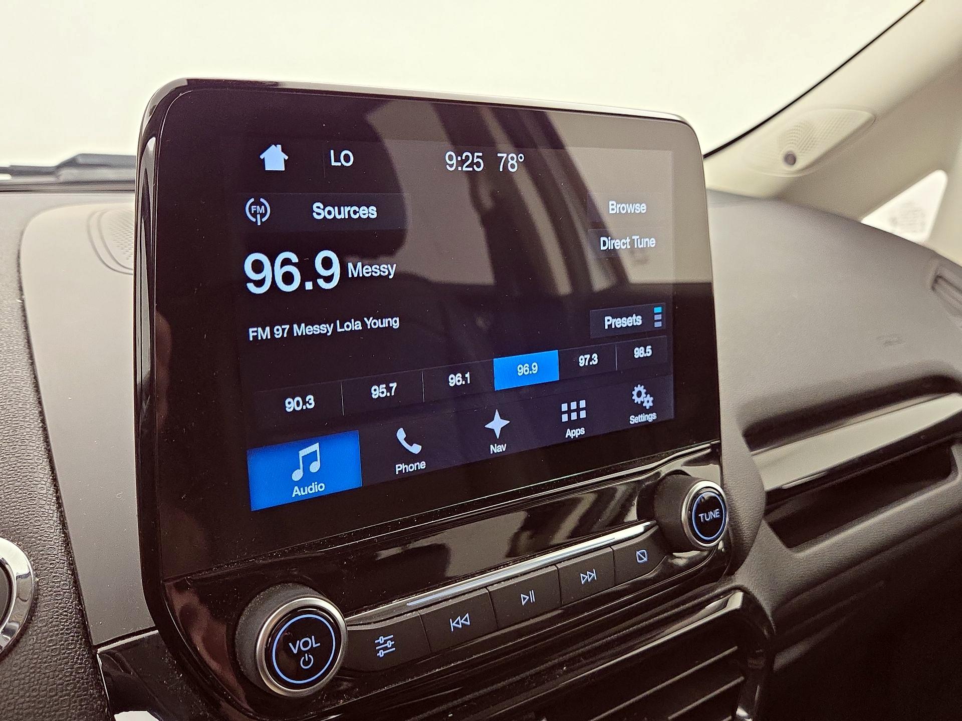 Thumbnail: 2018 Ford EcoSport - 16