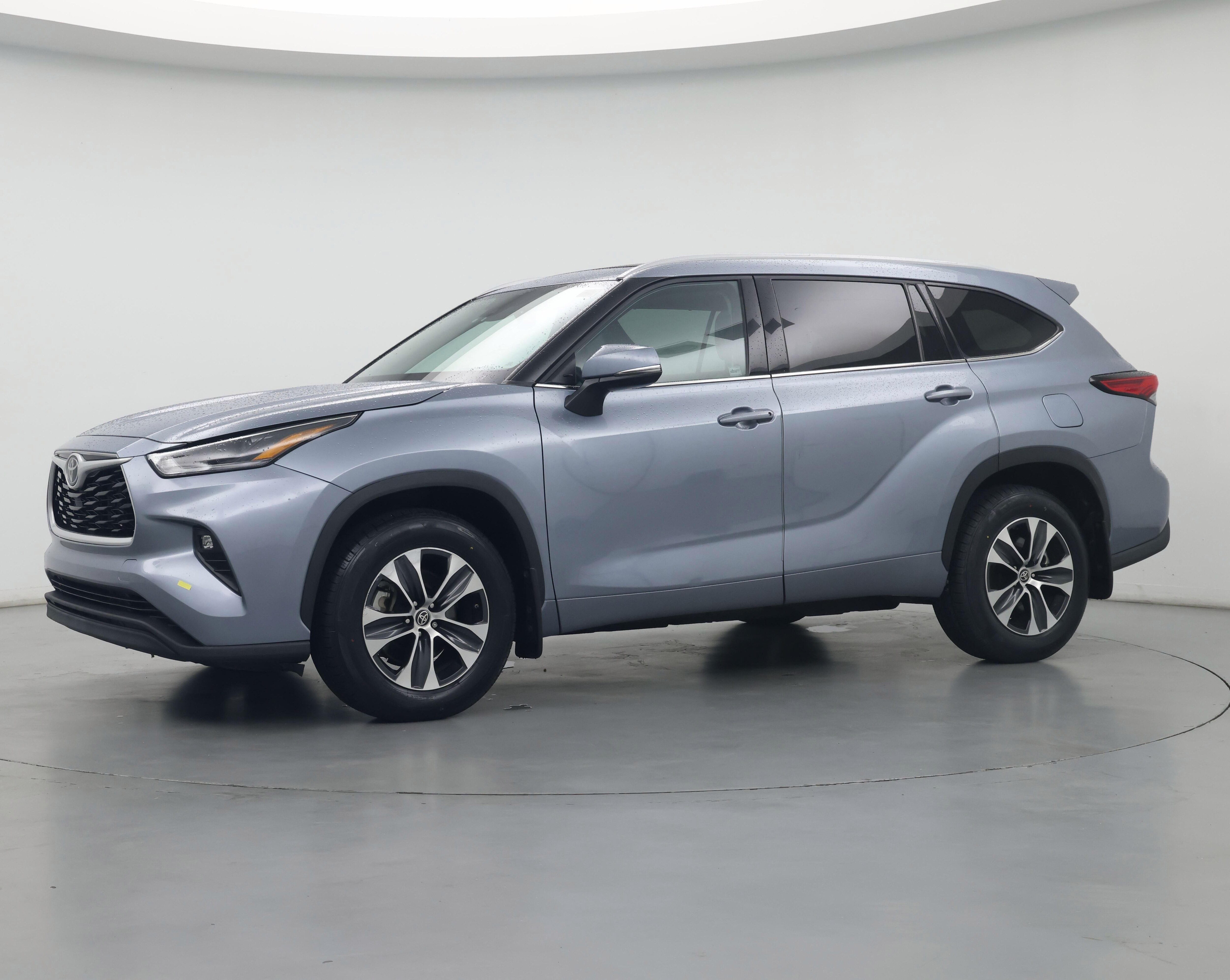 Thumbnail: 2022 Toyota Highlander - 7