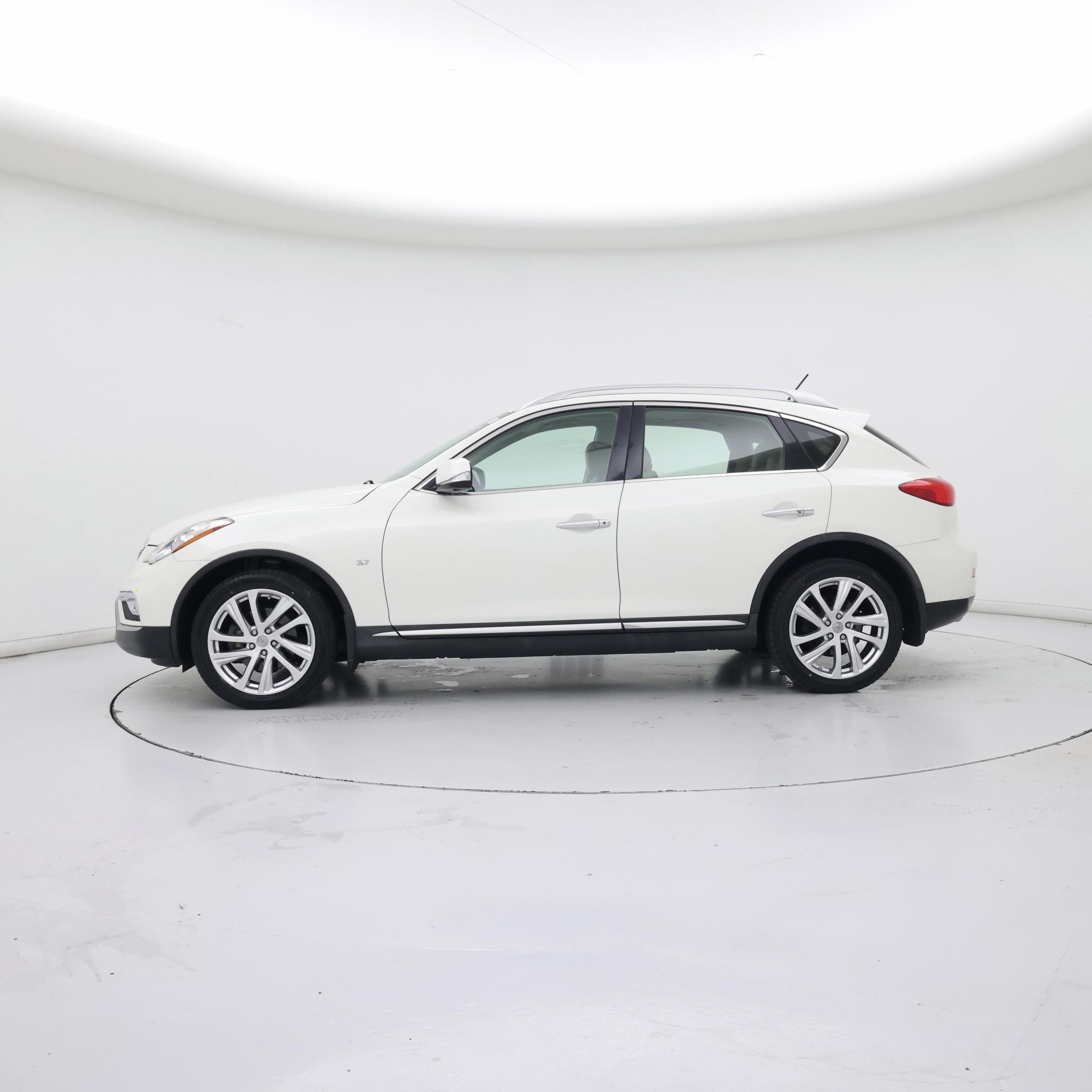 Thumbnail: 2016 INFINITI QX50 - 3
