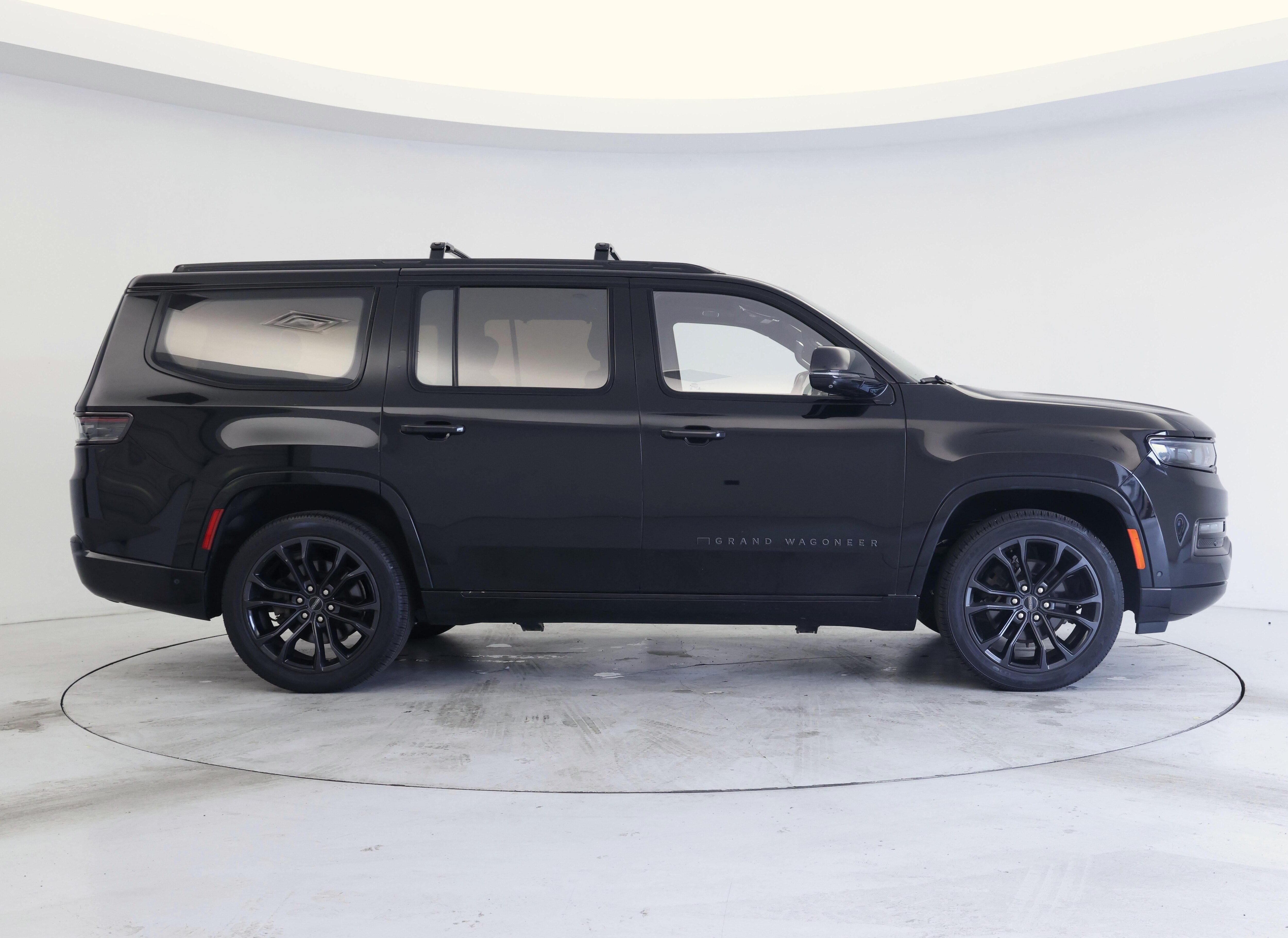 Thumbnail: 2022 Jeep Grand Wagoneer - 7