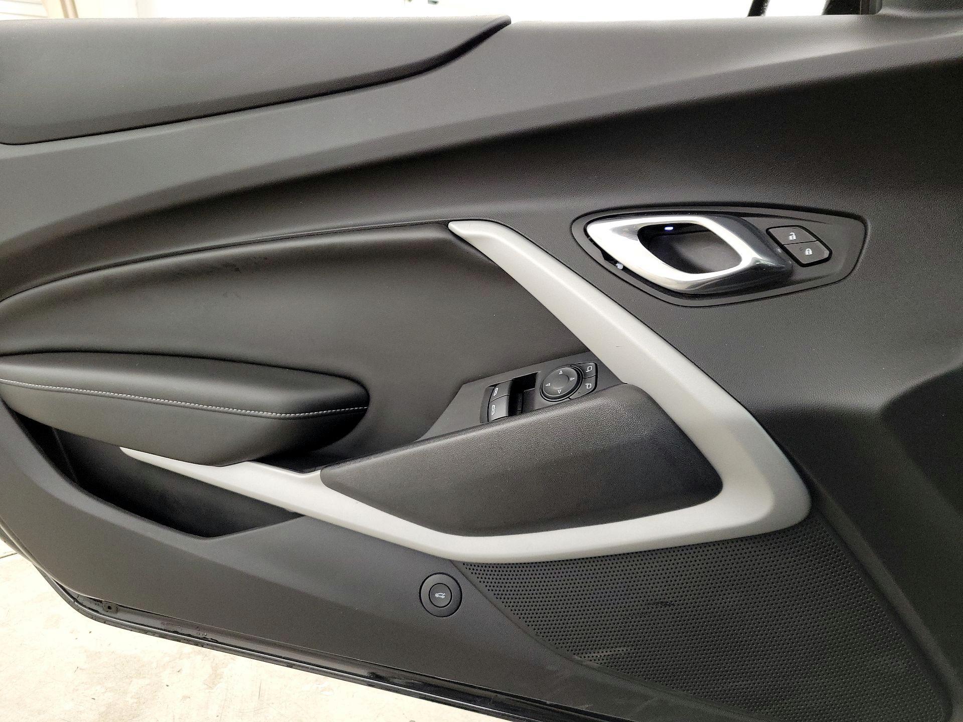 Thumbnail: 2020 Chevrolet Camaro - 12