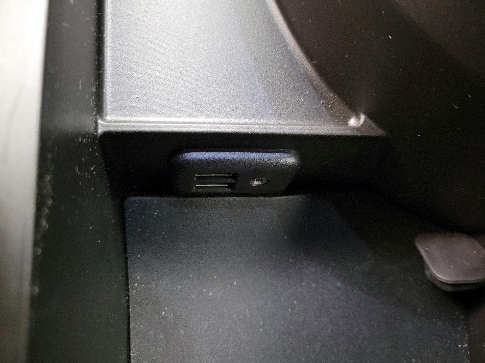 Thumbnail: 2020 Chevrolet Camaro - 17