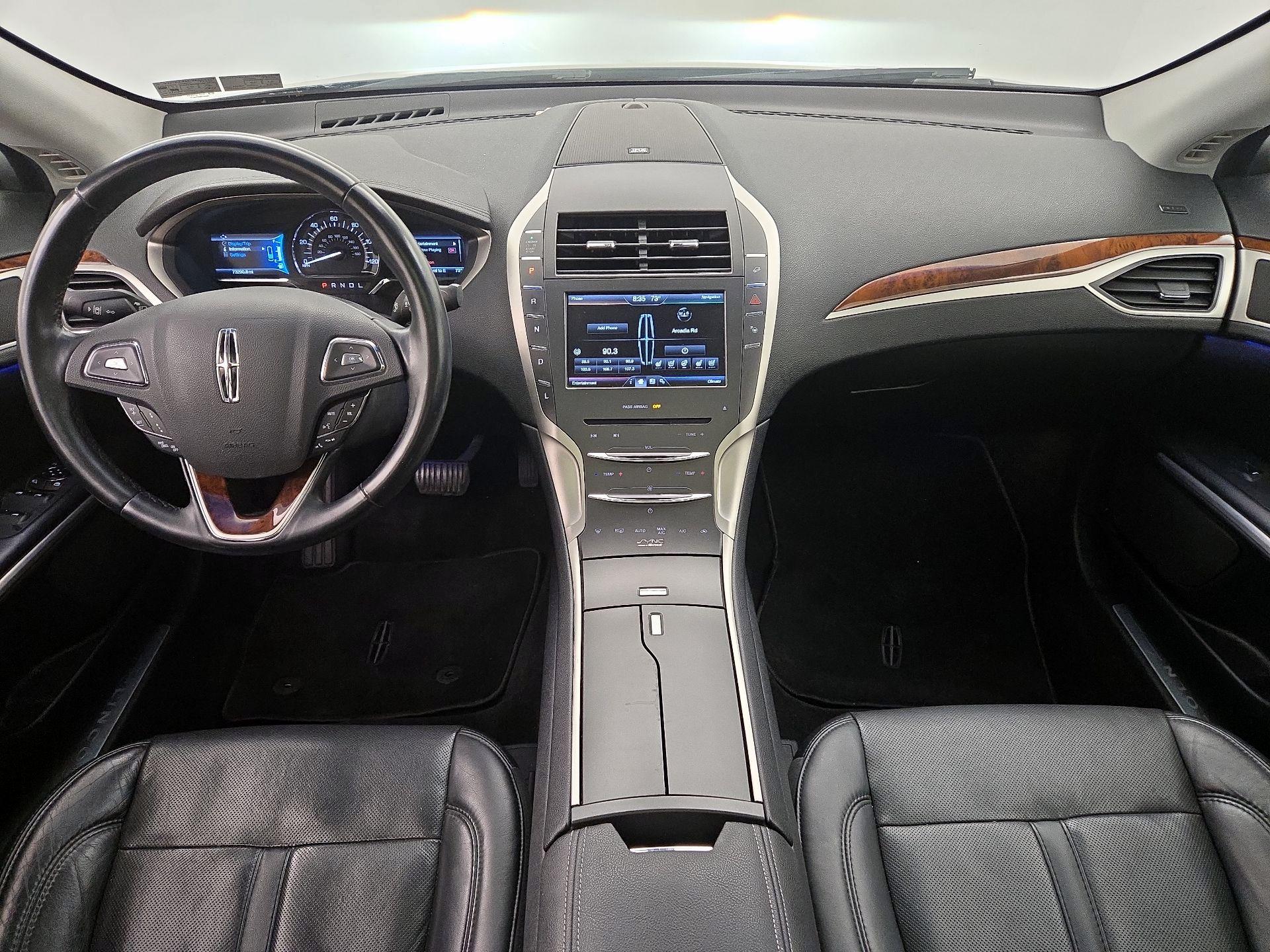 Thumbnail: 2015 Lincoln MKZ - 9