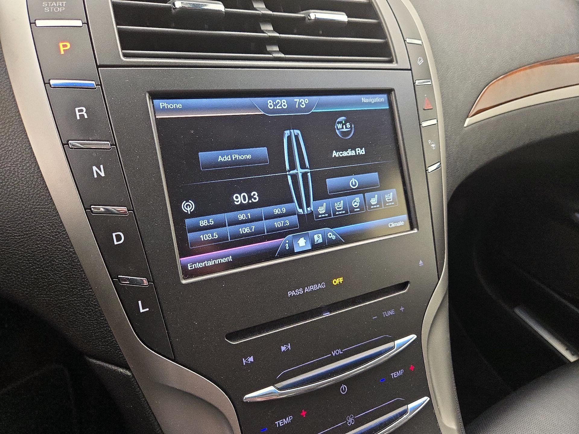 Thumbnail: 2015 Lincoln MKZ - 15