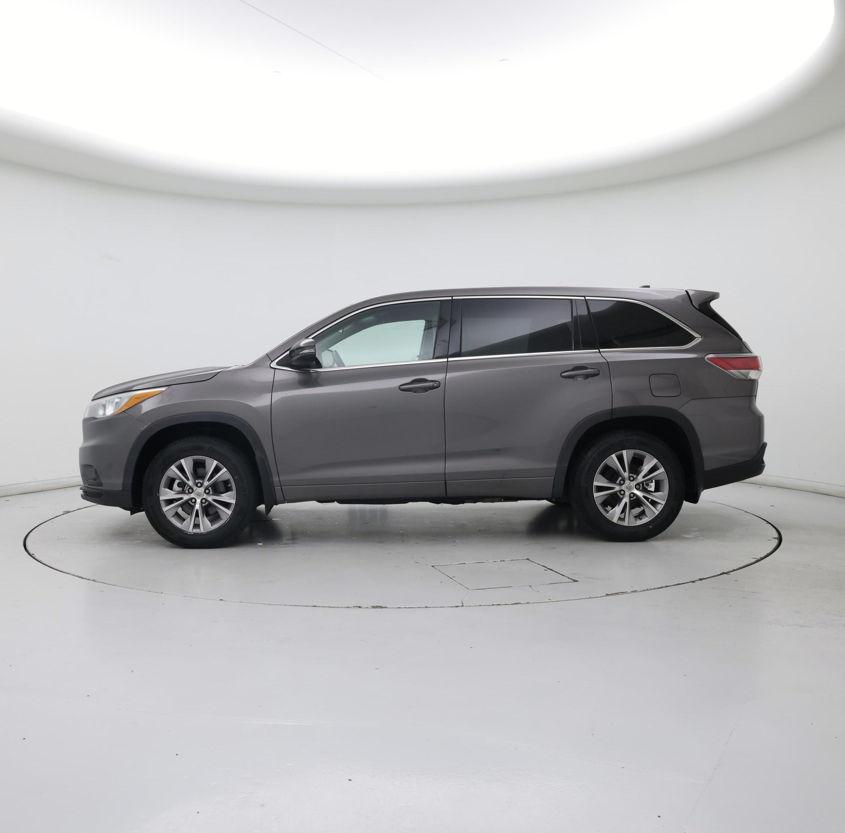 Thumbnail: 2015 Toyota Highlander - 3