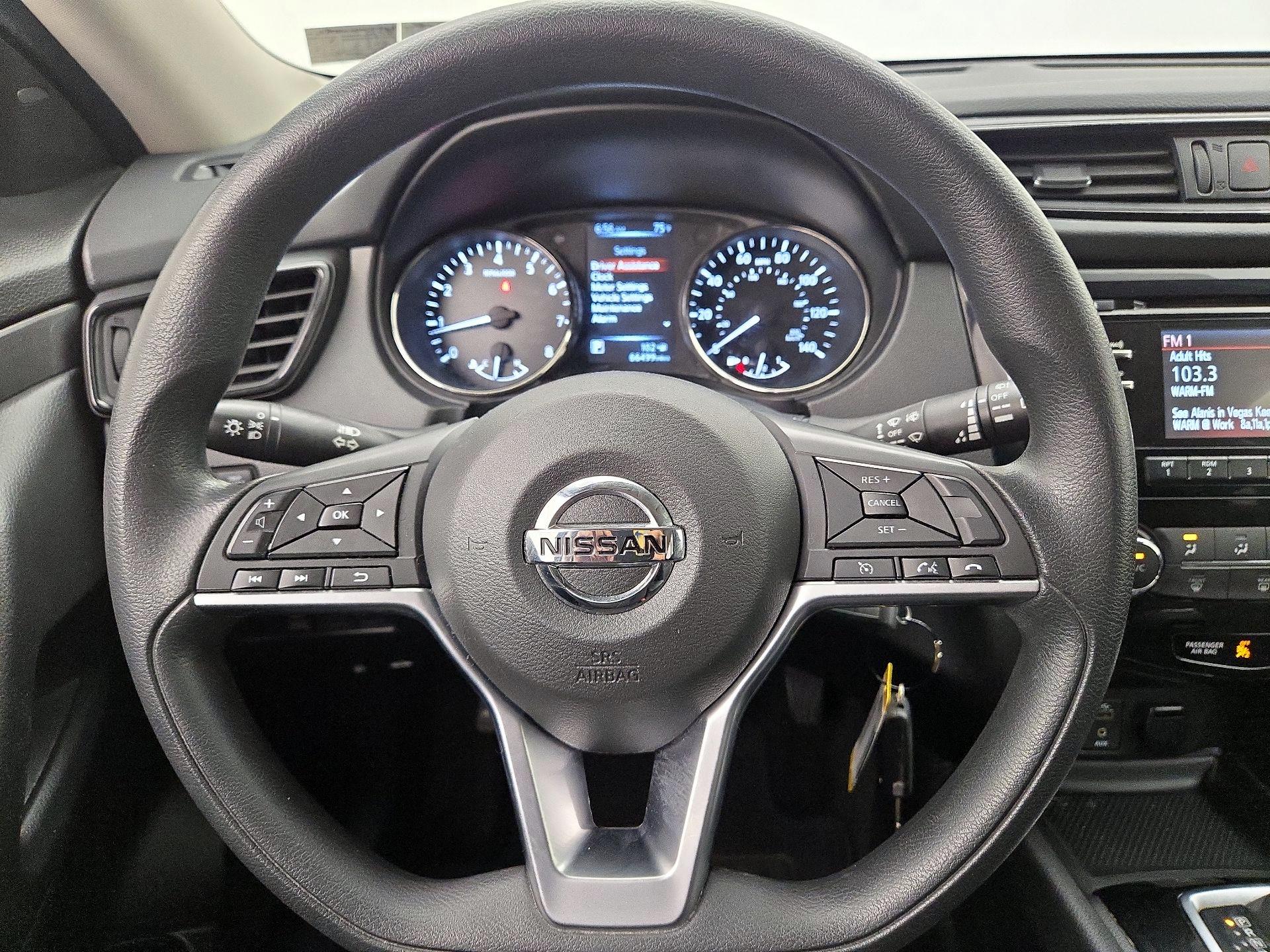 Thumbnail: 2017 Nissan Rogue - 10