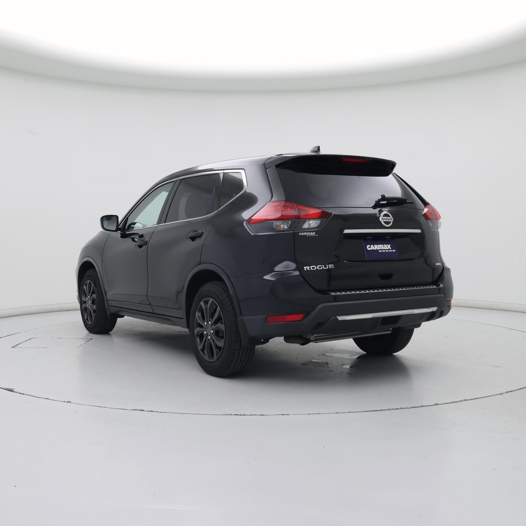 Thumbnail: 2017 Nissan Rogue - 2