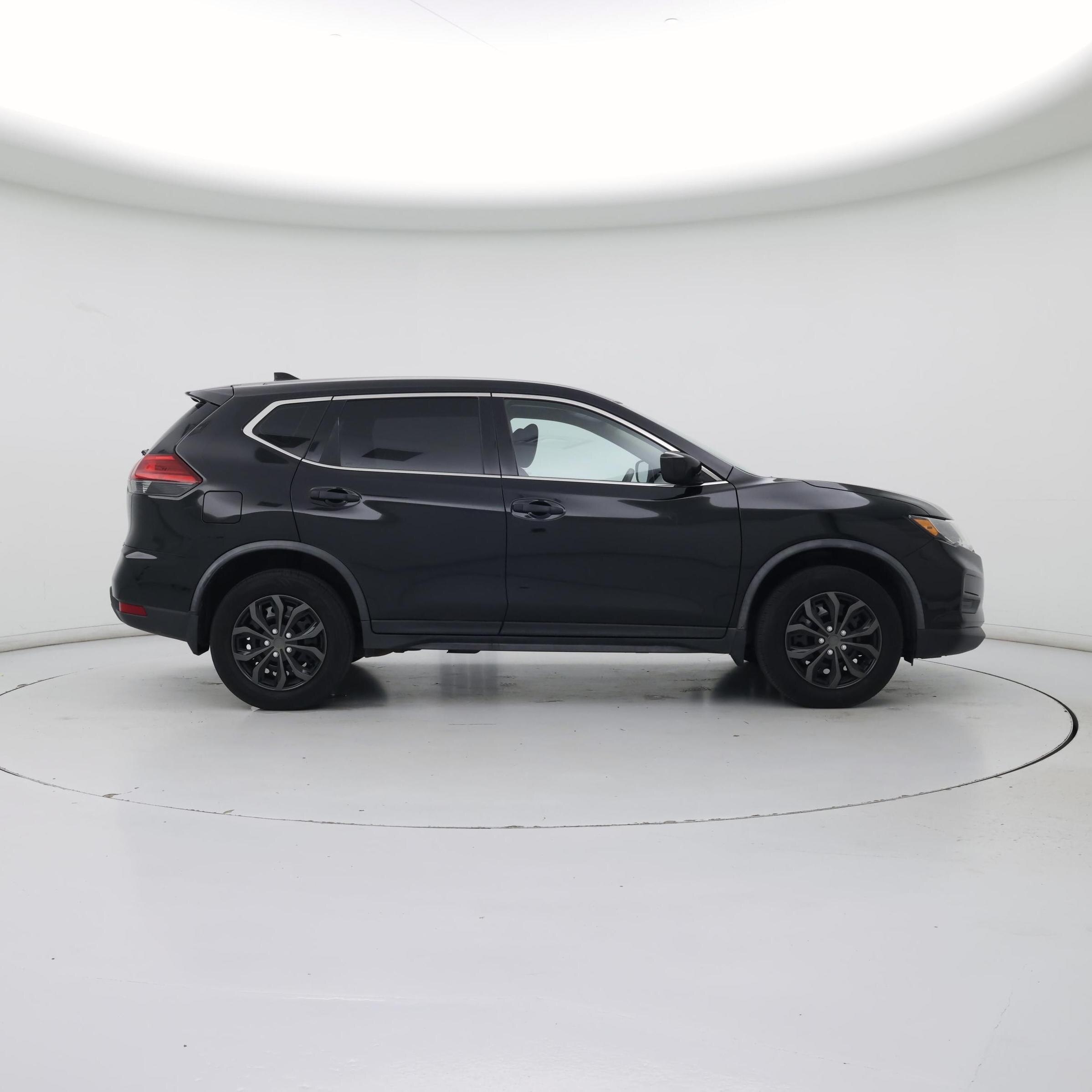 Thumbnail: 2017 Nissan Rogue - 7
