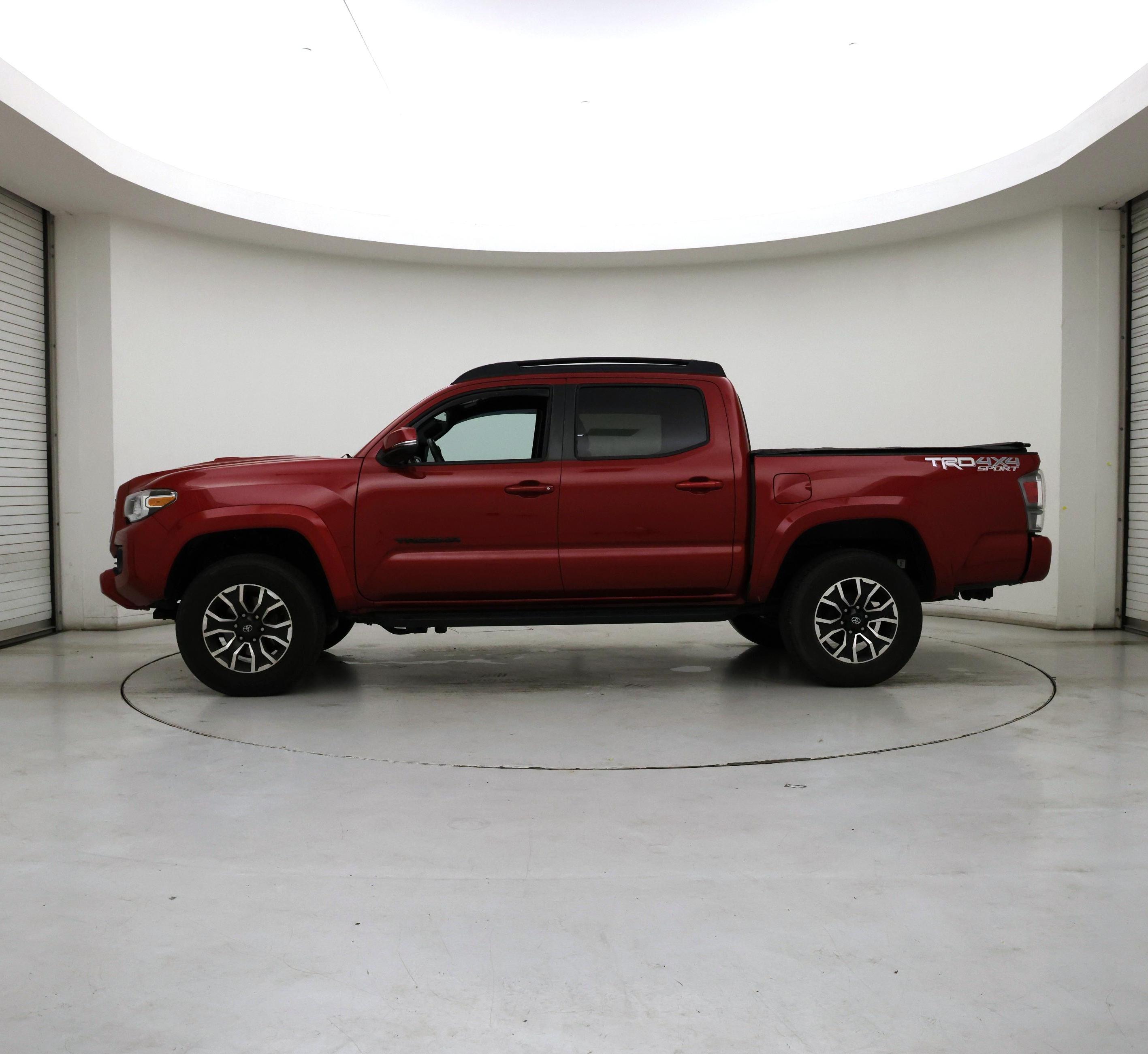 Thumbnail: 2021 Toyota Tacoma - 3