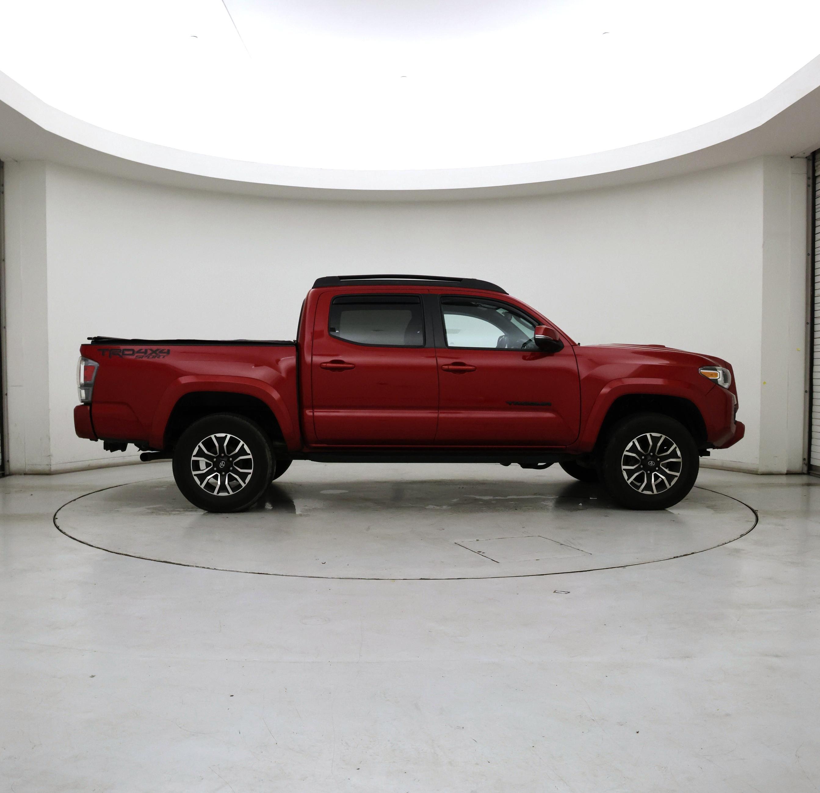 Thumbnail: 2021 Toyota Tacoma - 7