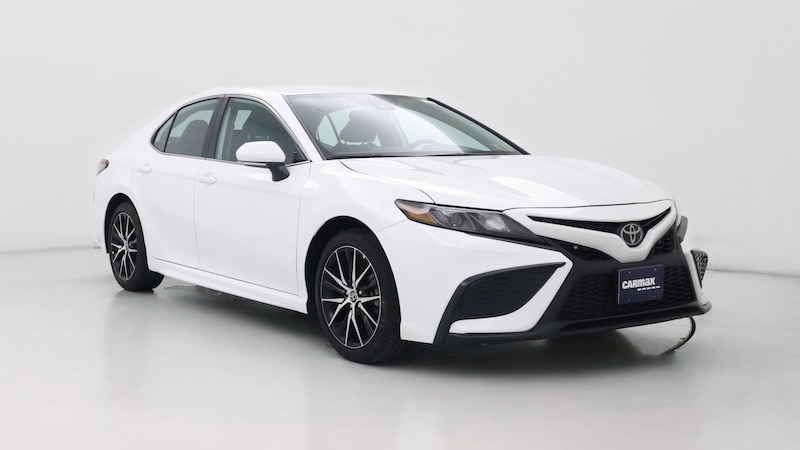 2024 Toyota Camry SE Hero Image