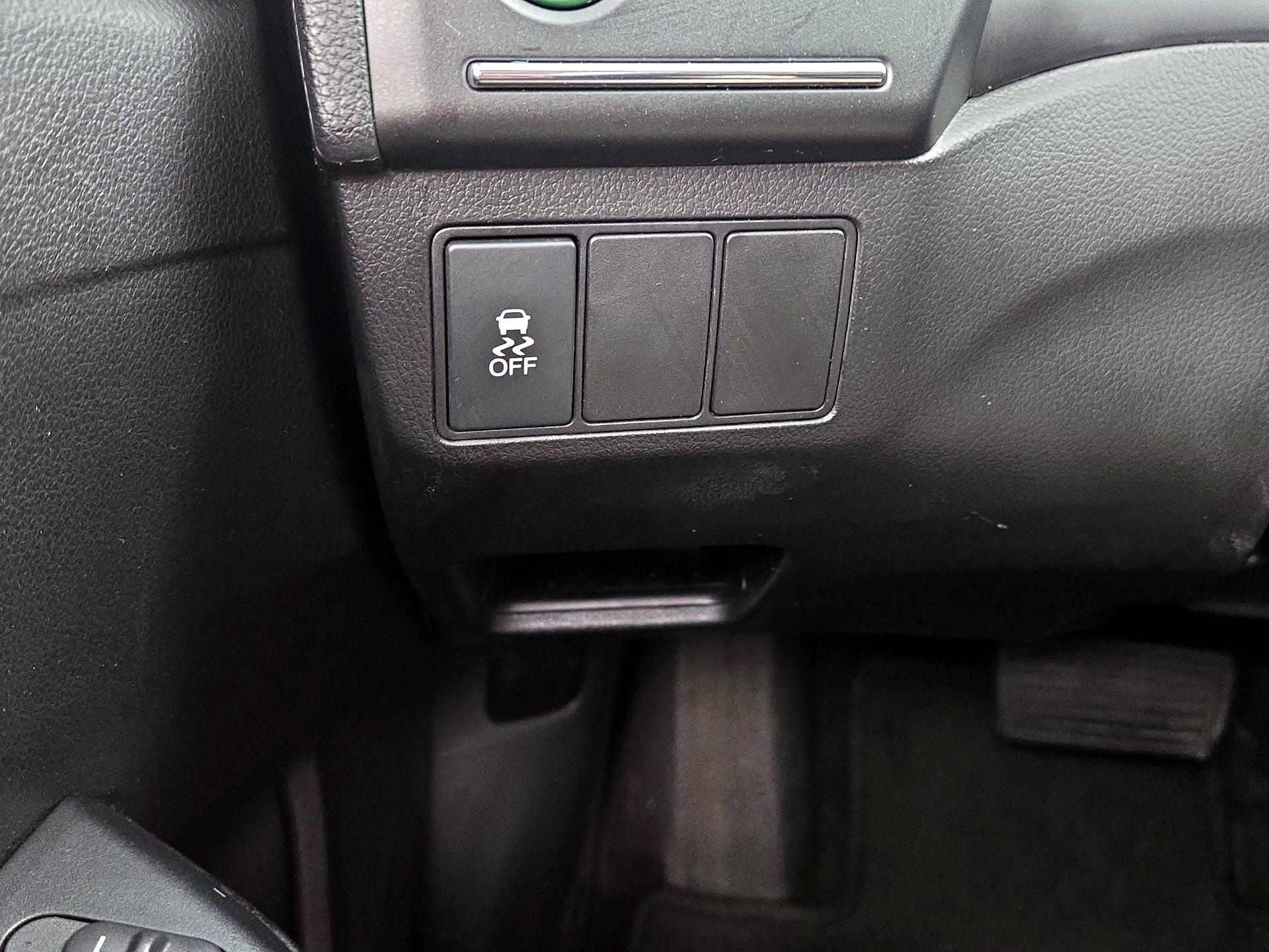 Thumbnail: 2015 Honda Civic - 13